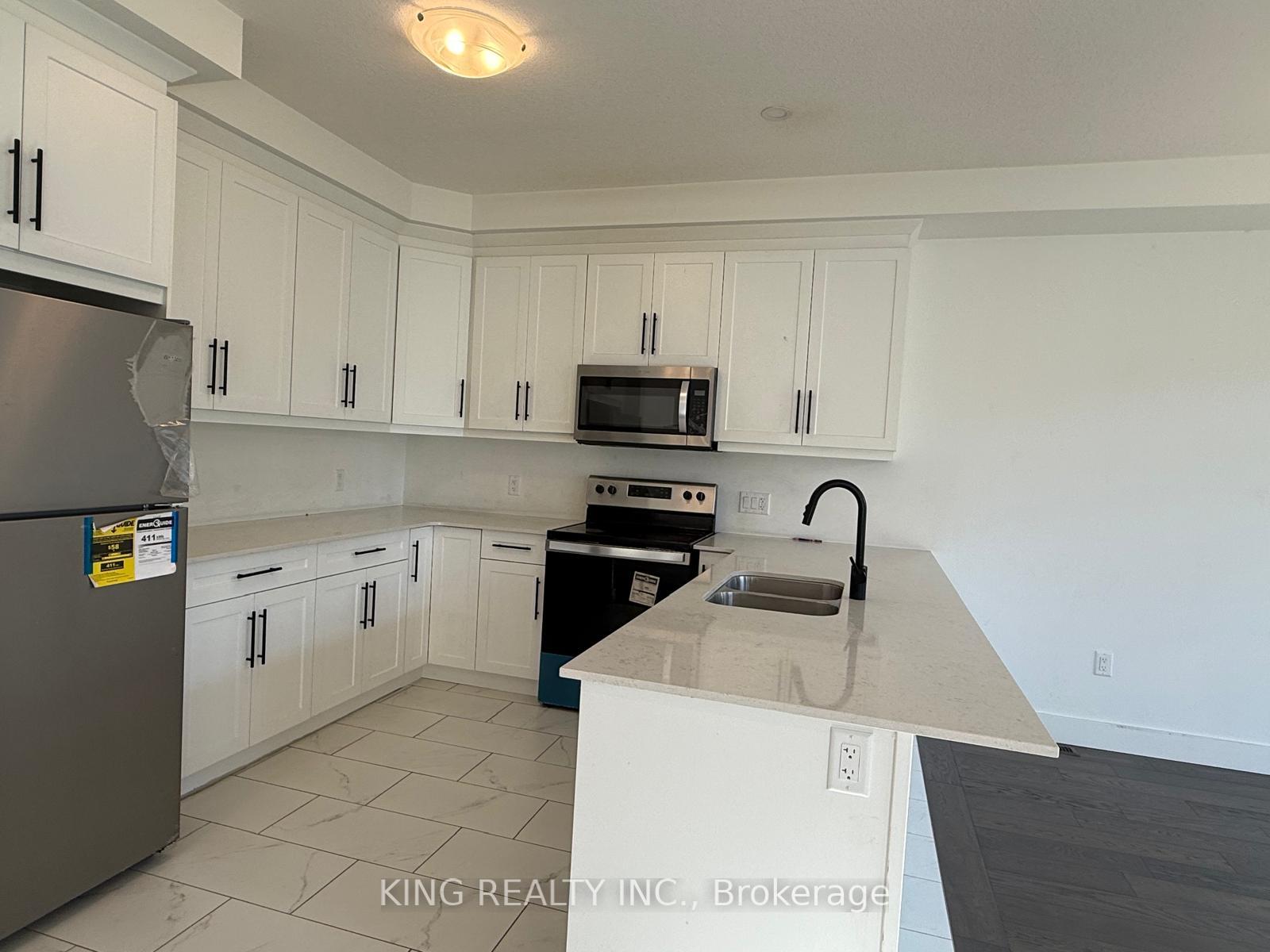 Photo 13 of Unit upper, 27 Christopher Court, London, South J — HOMEH