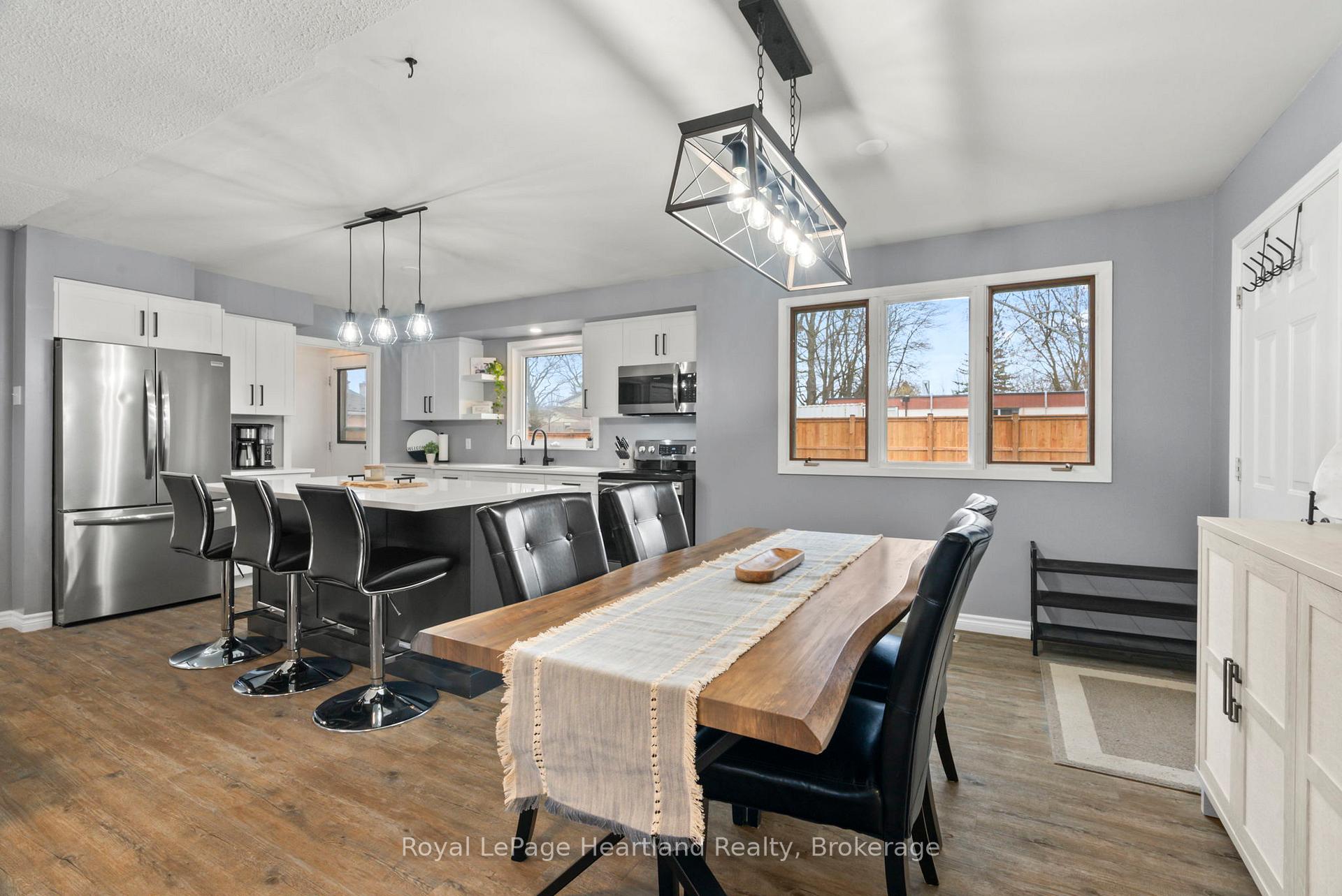 Photo 13 of 156 John Street N, Minto — HOMEH