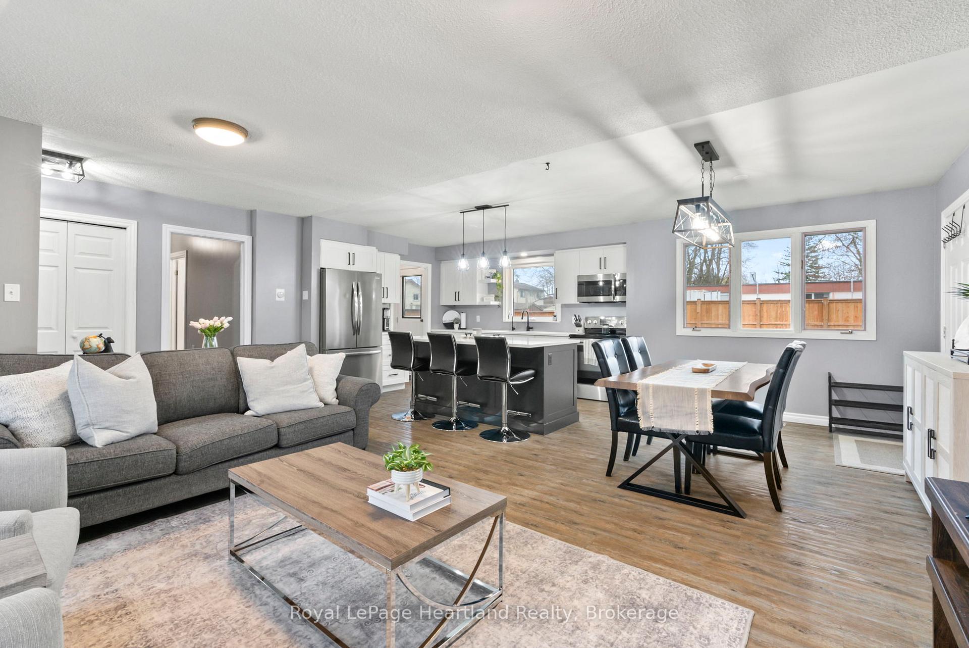 Photo 14 of 156 John Street N, Minto — HOMEH