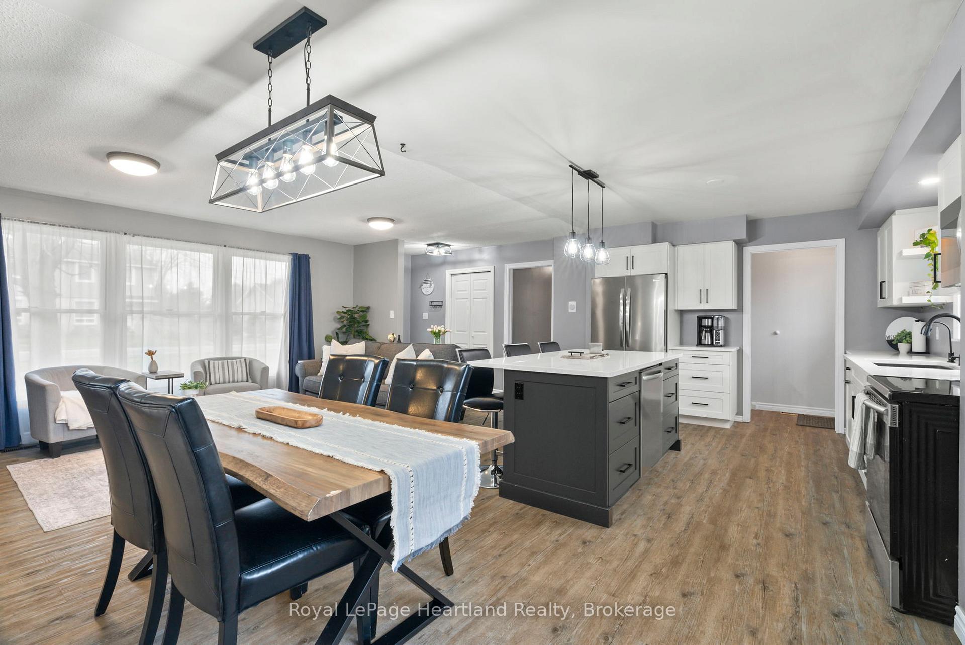 Photo 15 of 156 John Street N, Minto — HOMEH