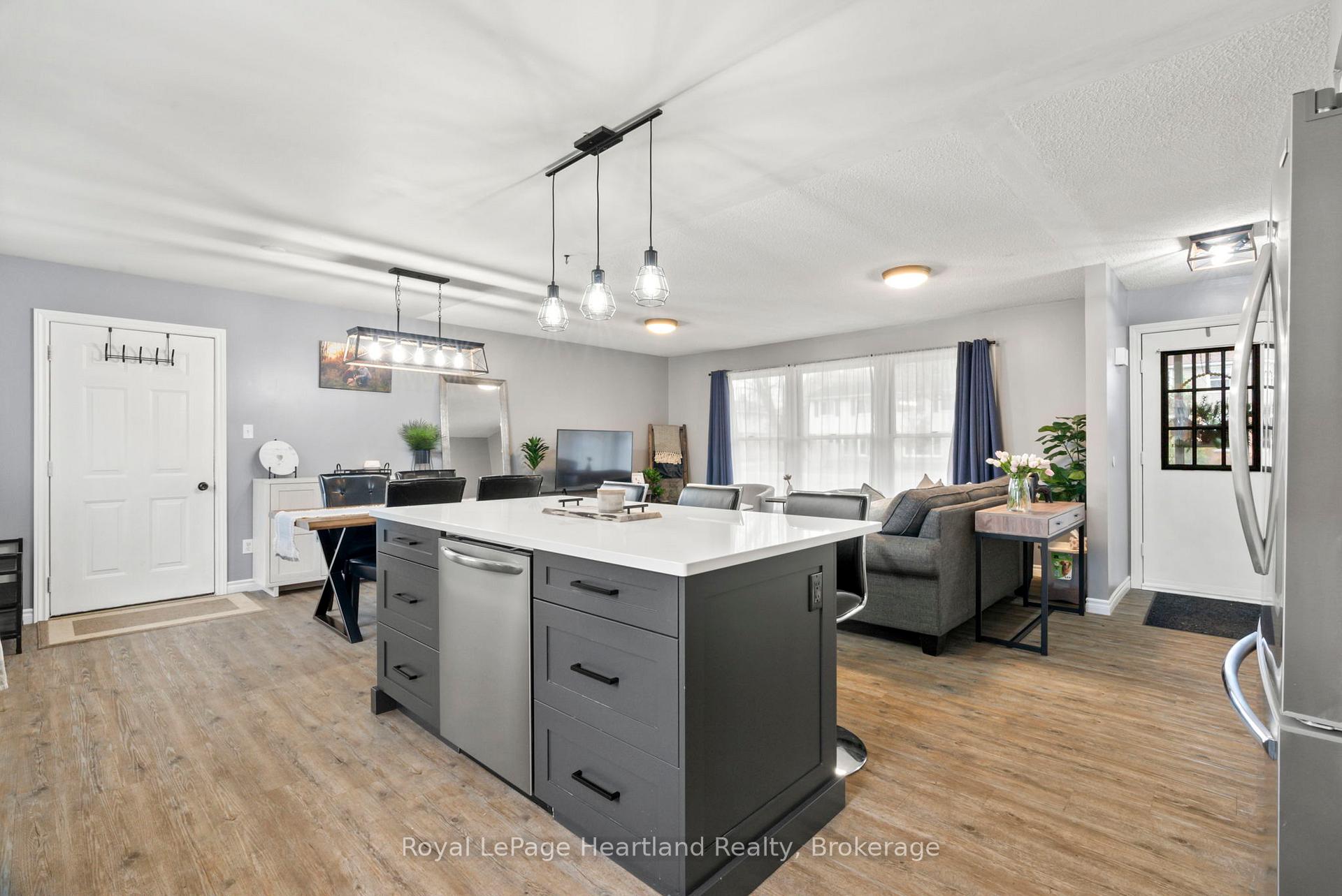 Photo 19 of 156 John Street N, Minto — HOMEH