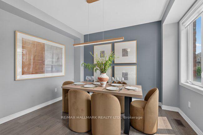 Photo 11 of 3034 Eighth Line, Oakville, Joshua Meadows — HOMEH