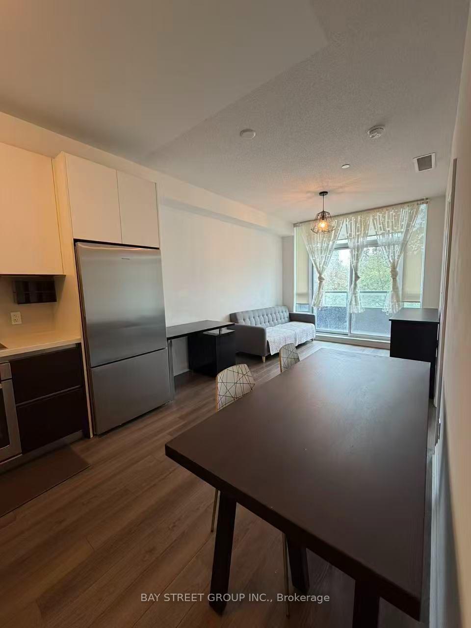 Photo 11 of 15 Water Walk Drive, Markham, Unionville — HOMEH