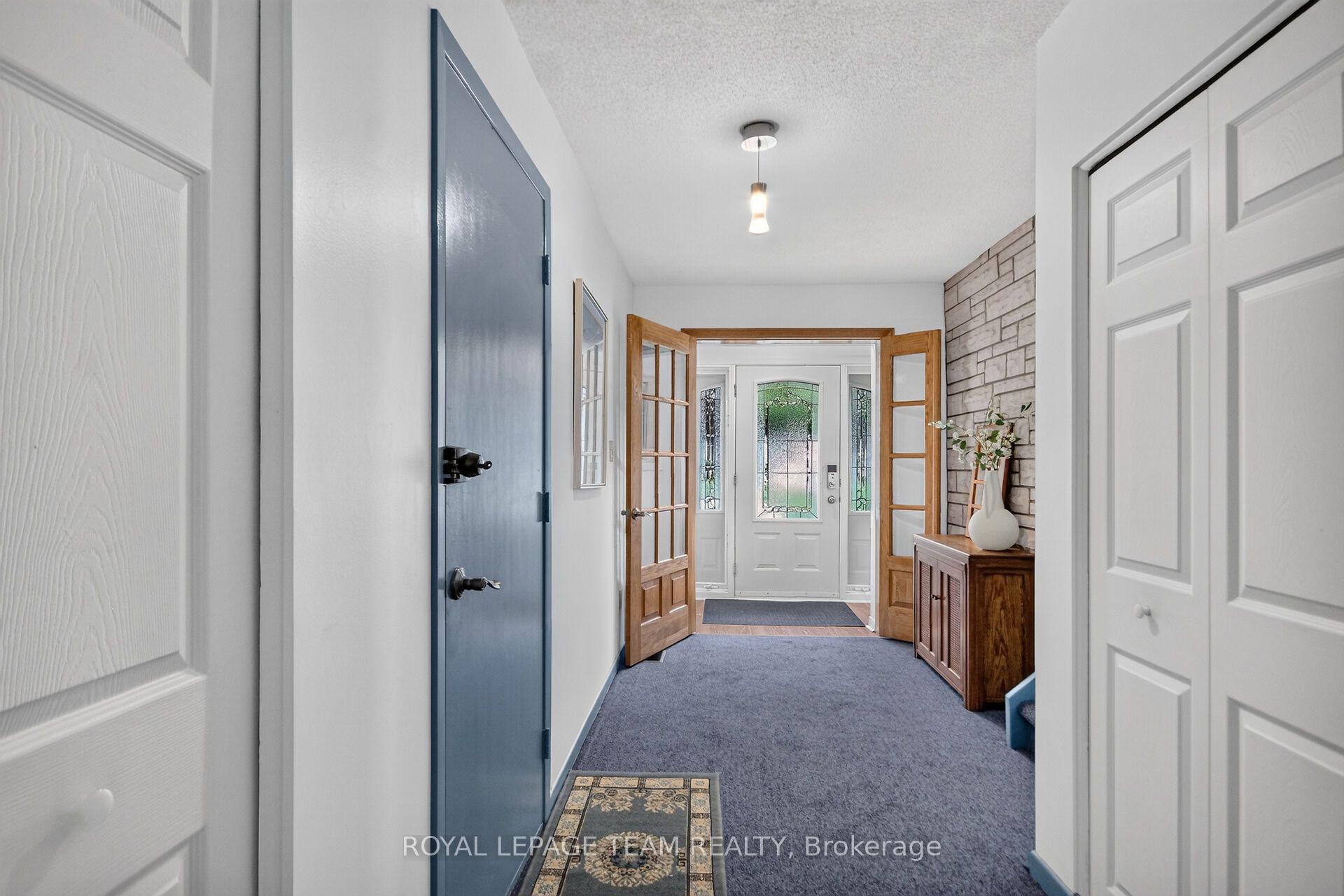 Photo 6 of 673 Golden Avenue, Ottawa, McKellar/Highland — HOMEH