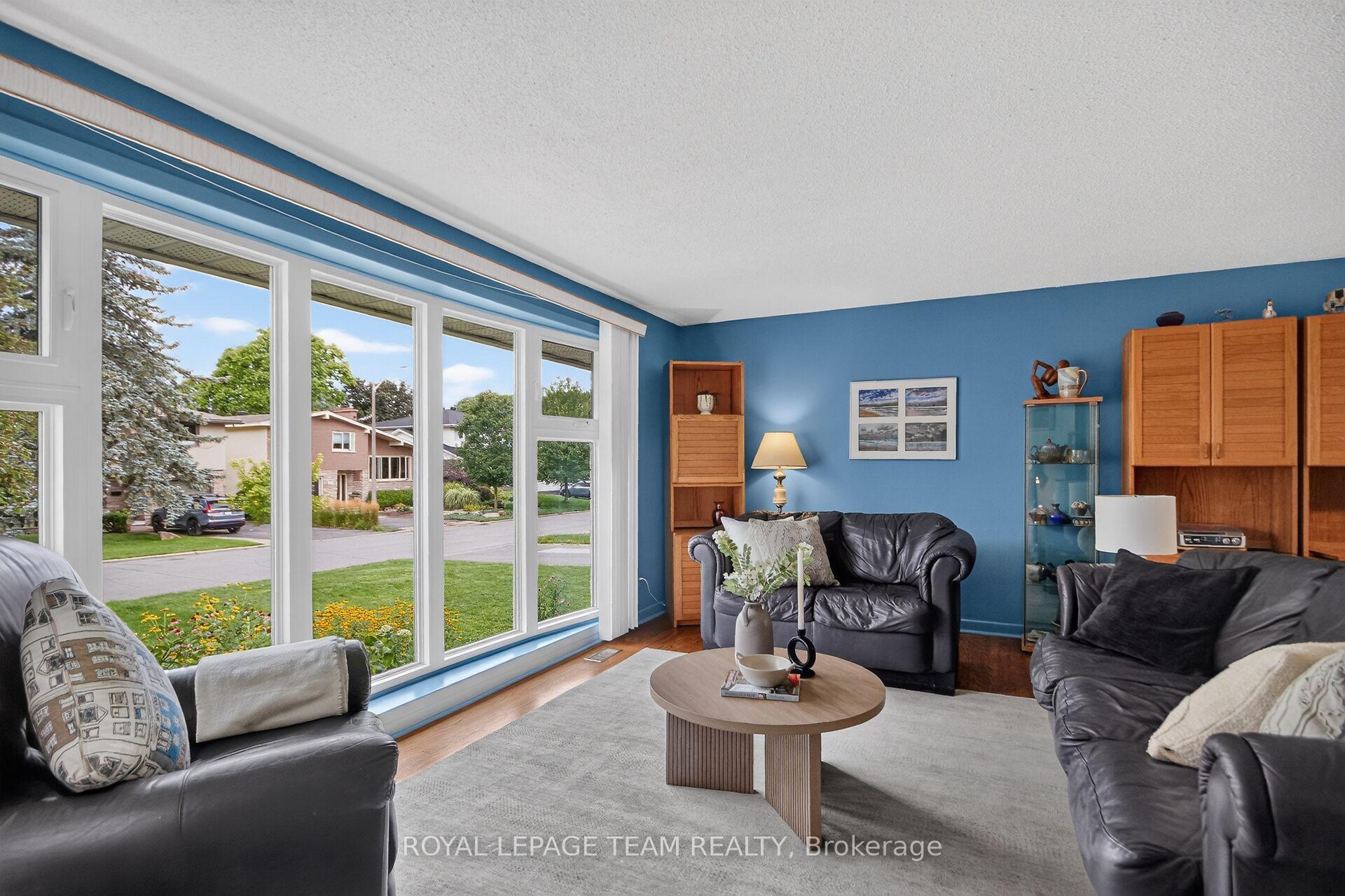 Photo 10 of 673 Golden Avenue, Ottawa, McKellar/Highland — HOMEH