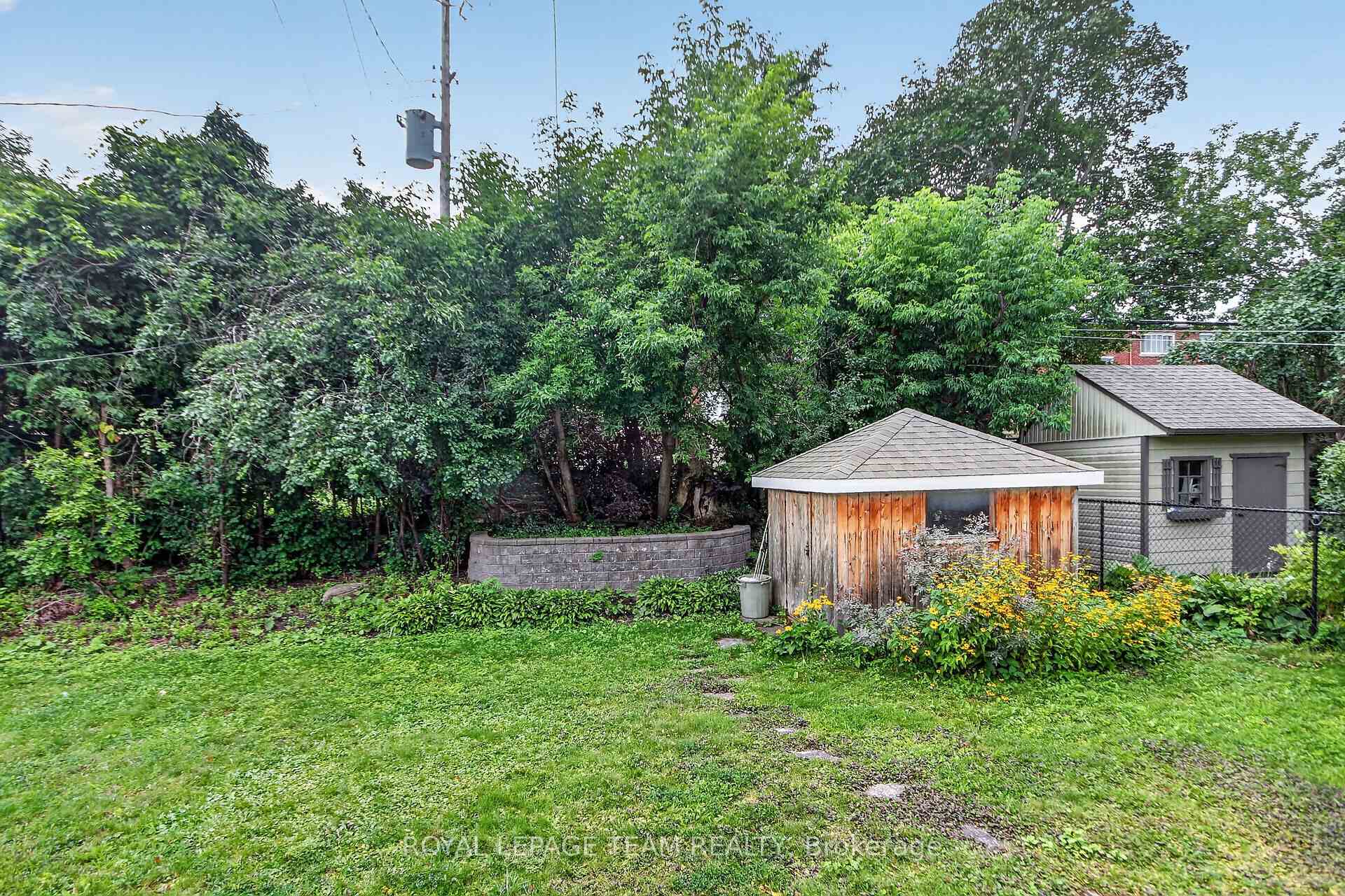 Photo 47 of 673 Golden Avenue, Ottawa, McKellar/Highland — HOMEH