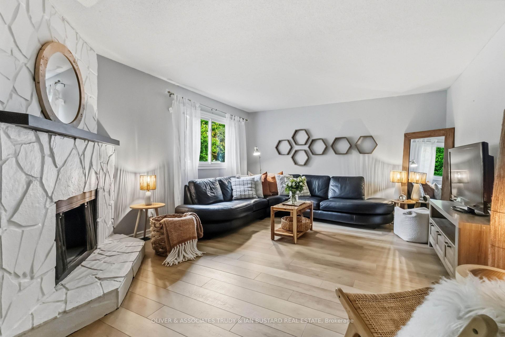 Photo 7 of 109 McMaster Drive E, London, South M — HOMEH