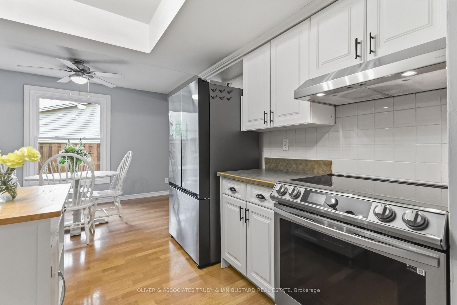 Photo 11 of 109 McMaster Drive E, London, South M — HOMEH