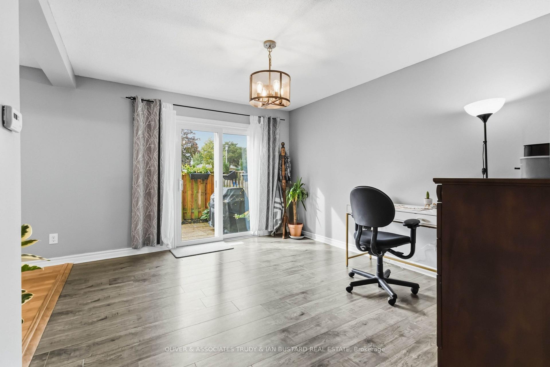 Photo 15 of 109 McMaster Drive E, London, South M — HOMEH