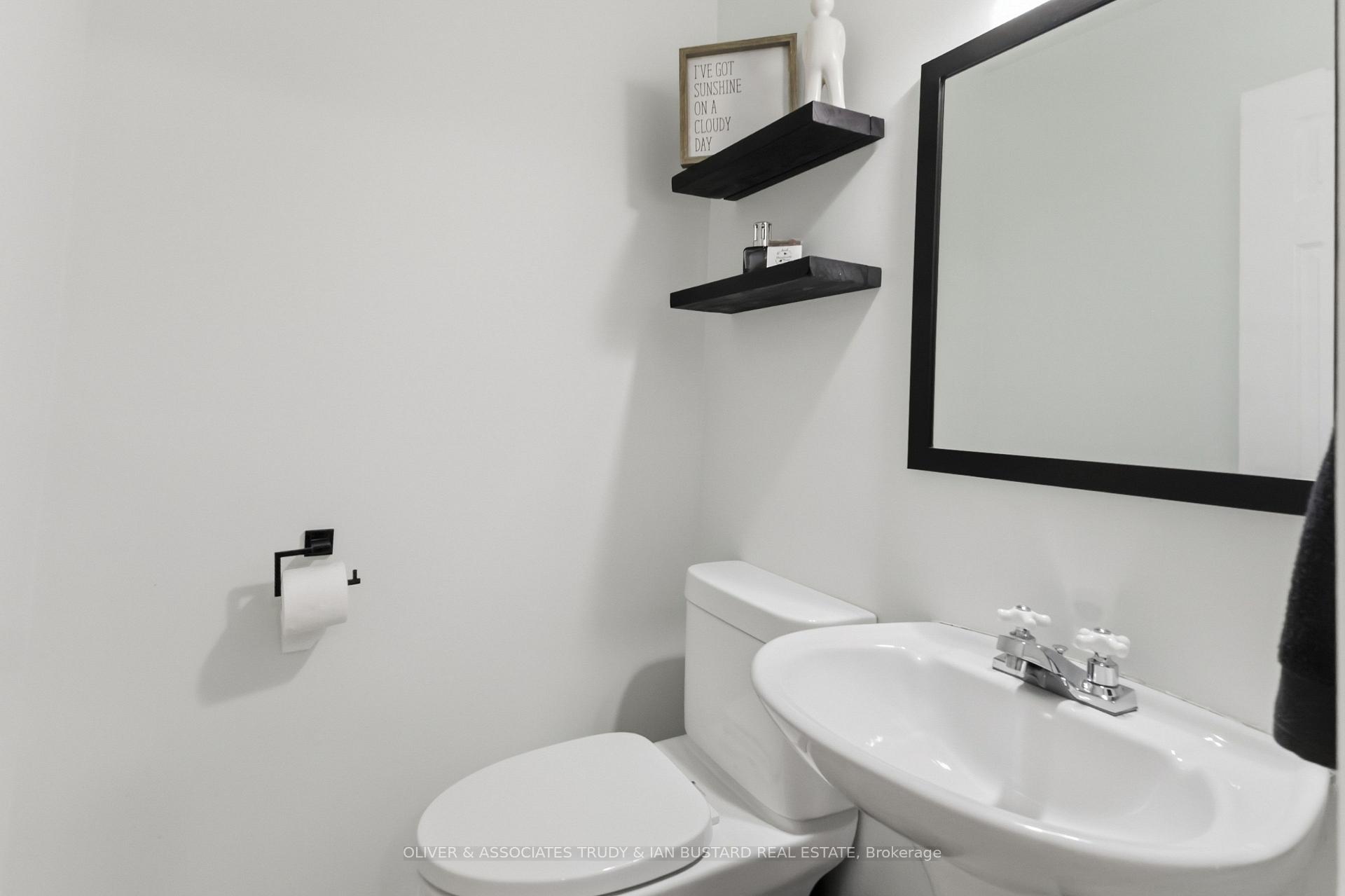 Photo 17 of 109 McMaster Drive E, London, South M — HOMEH