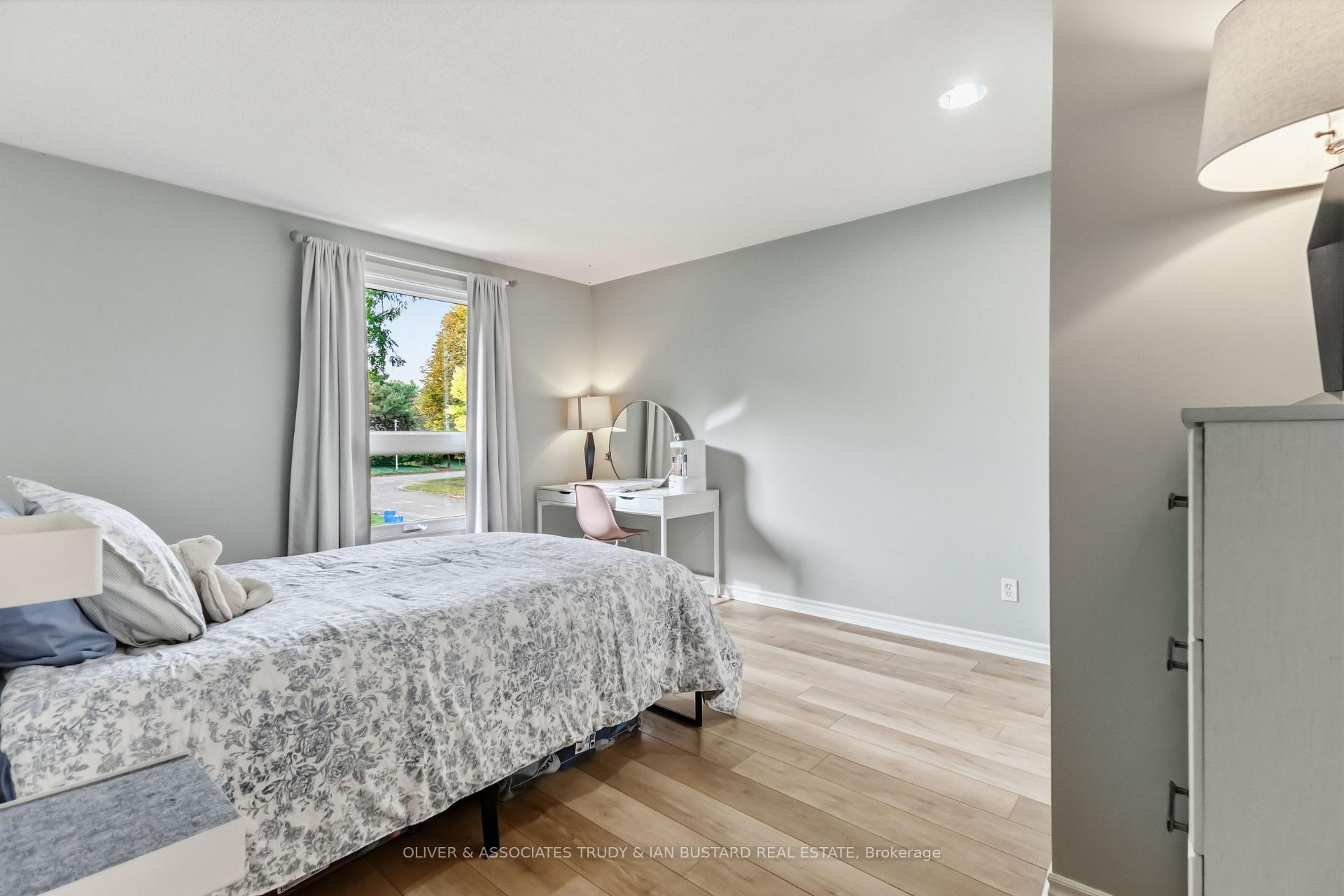 Photo 26 of 109 McMaster Drive E, London, South M — HOMEH