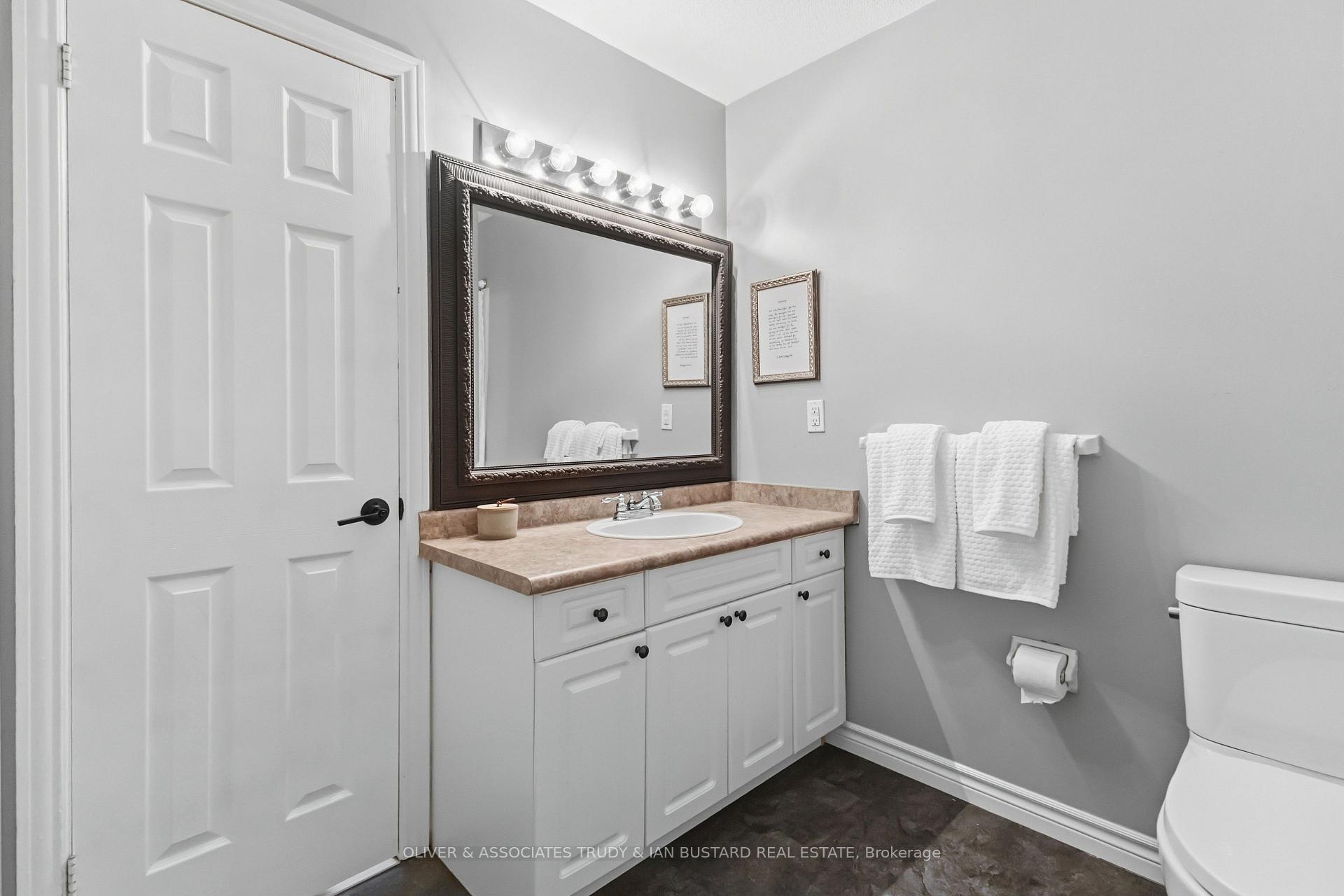Photo 31 of 109 McMaster Drive E, London, South M — HOMEH