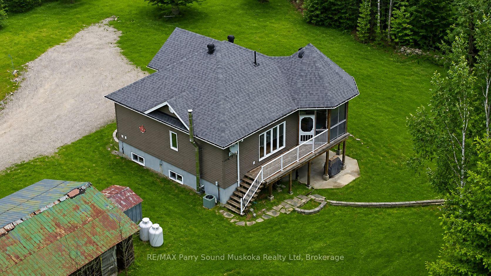 Photo 2 of 132 Lawson Drive, Kearney — HOMEH