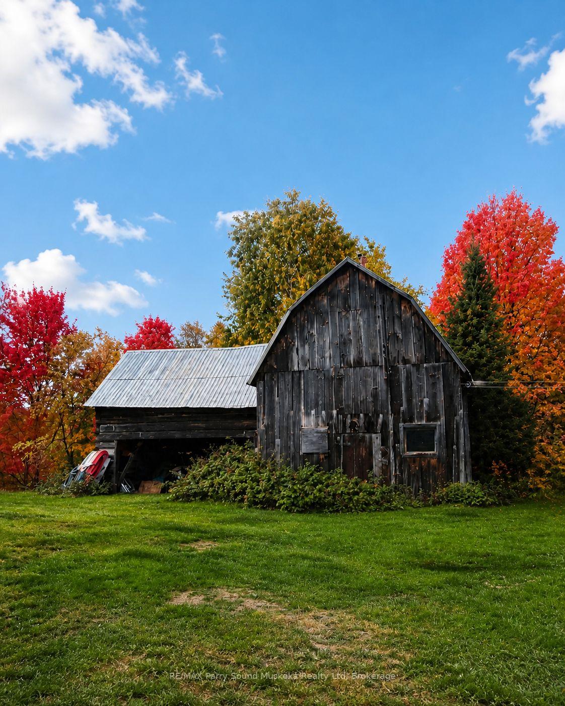 Photo 3 of 132 Lawson Drive, Kearney — HOMEH