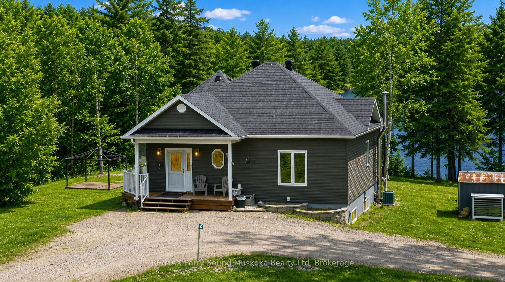 Photo 4 of 132 Lawson Drive, Kearney — HOMEH