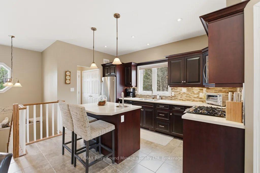 Photo 12 of 132 Lawson Drive, Kearney — HOMEH
