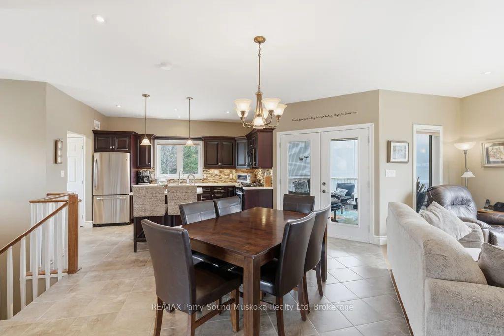 Photo 13 of 132 Lawson Drive, Kearney — HOMEH
