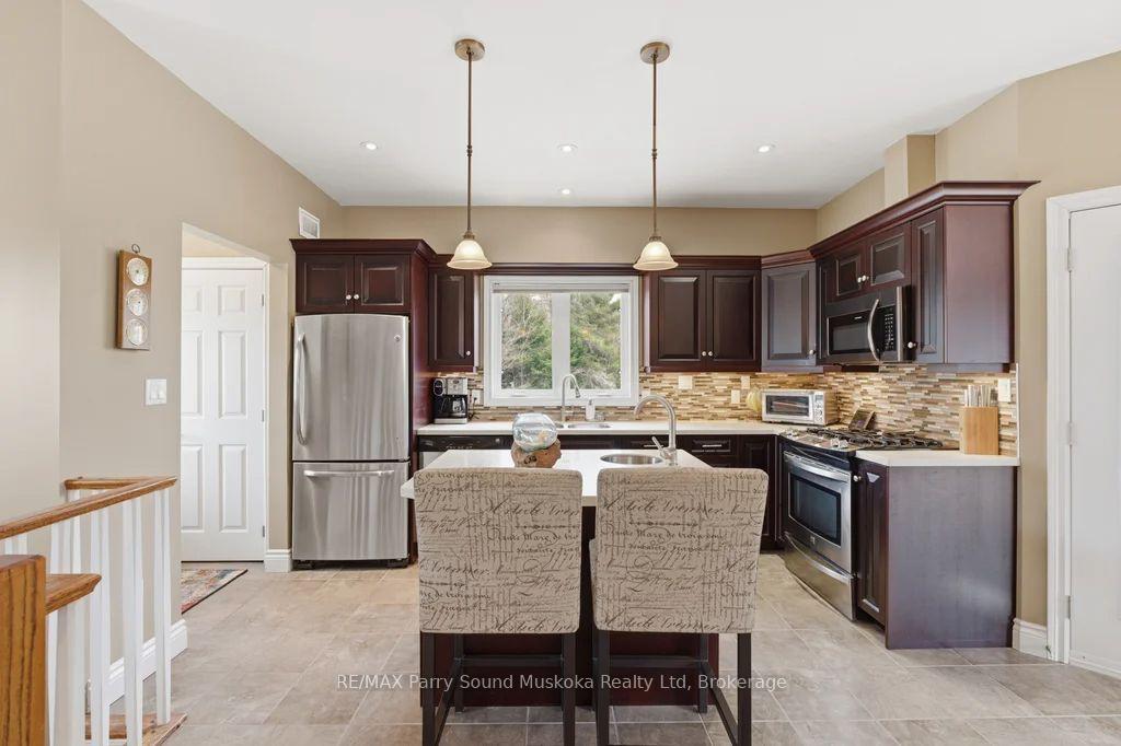 Photo 14 of 132 Lawson Drive, Kearney — HOMEH