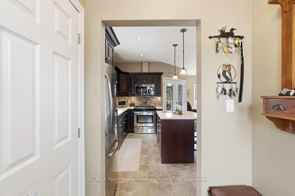 Photo 16 of 132 Lawson Drive, Kearney — HOMEH