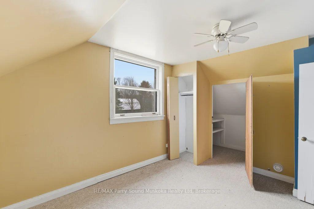 Photo 33 of 132 Lawson Drive, Kearney — HOMEH