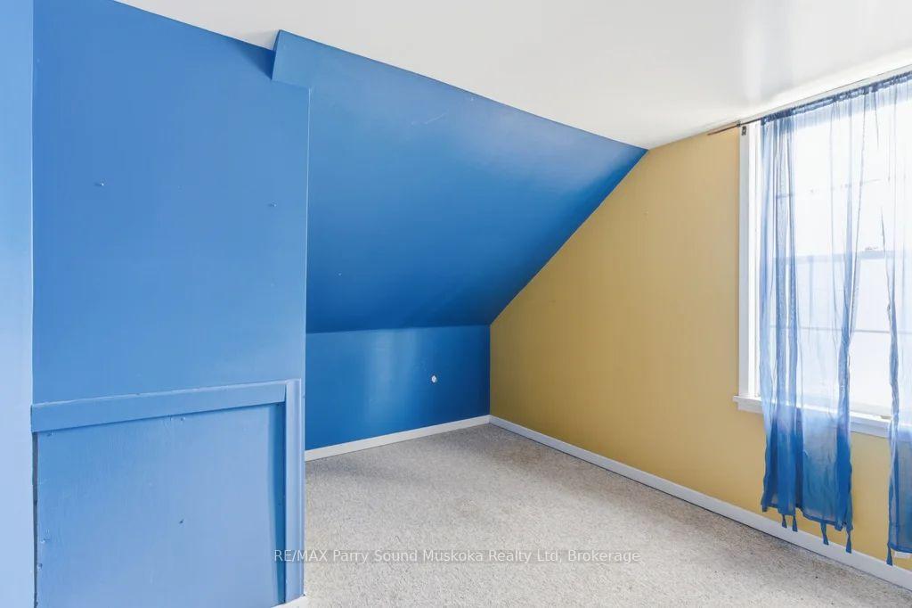 Photo 35 of 132 Lawson Drive, Kearney — HOMEH