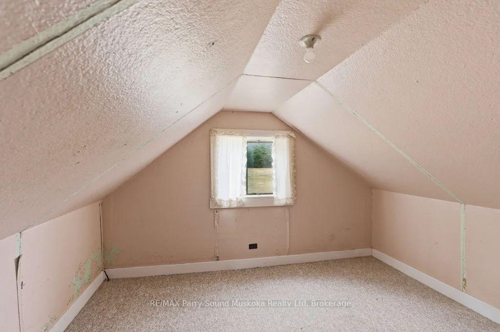 Photo 40 of 132 Lawson Drive, Kearney — HOMEH