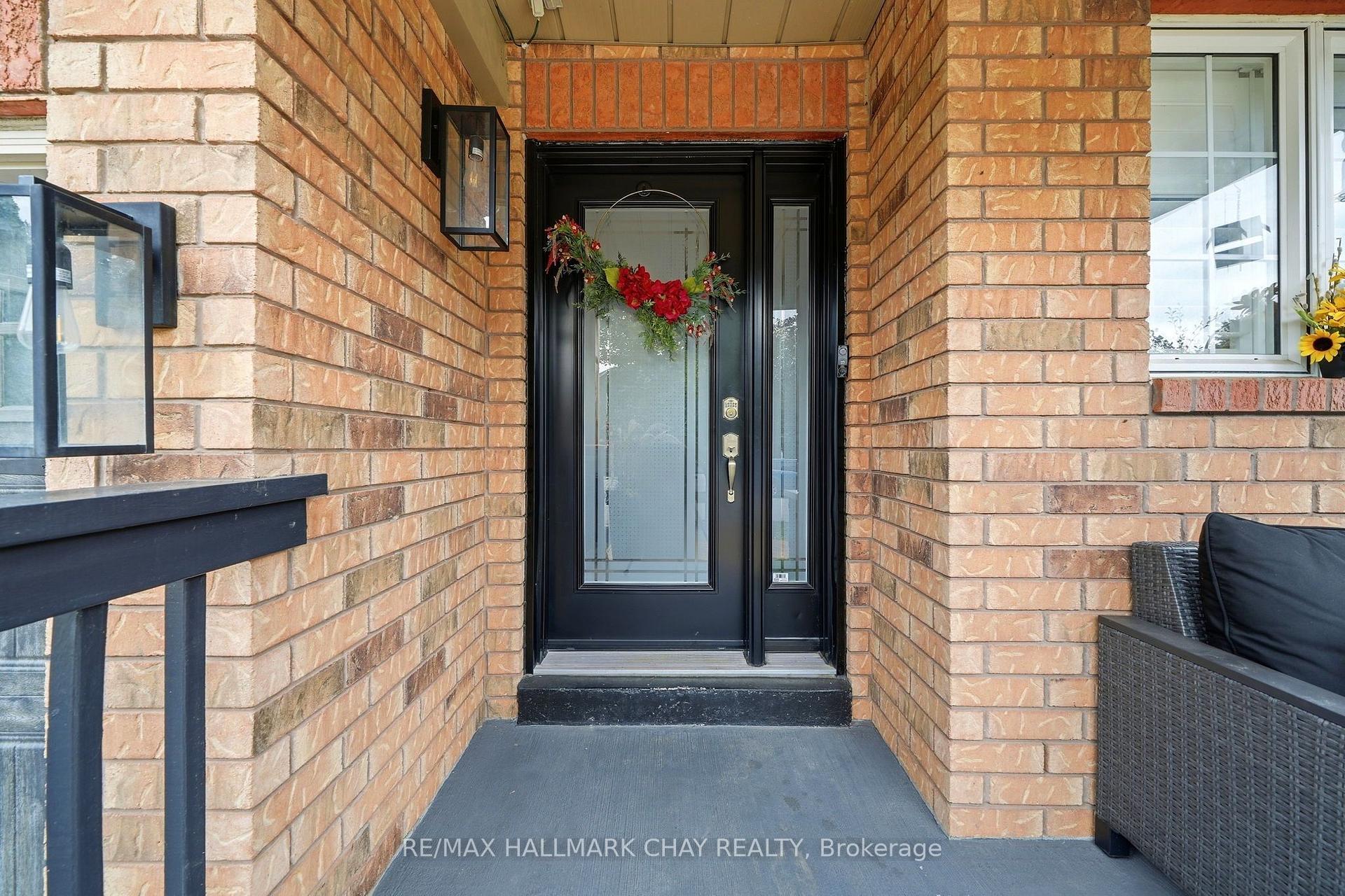 Photo 5 of 427 Haines Street, New Tecumseth, Beeton — HOMEH
