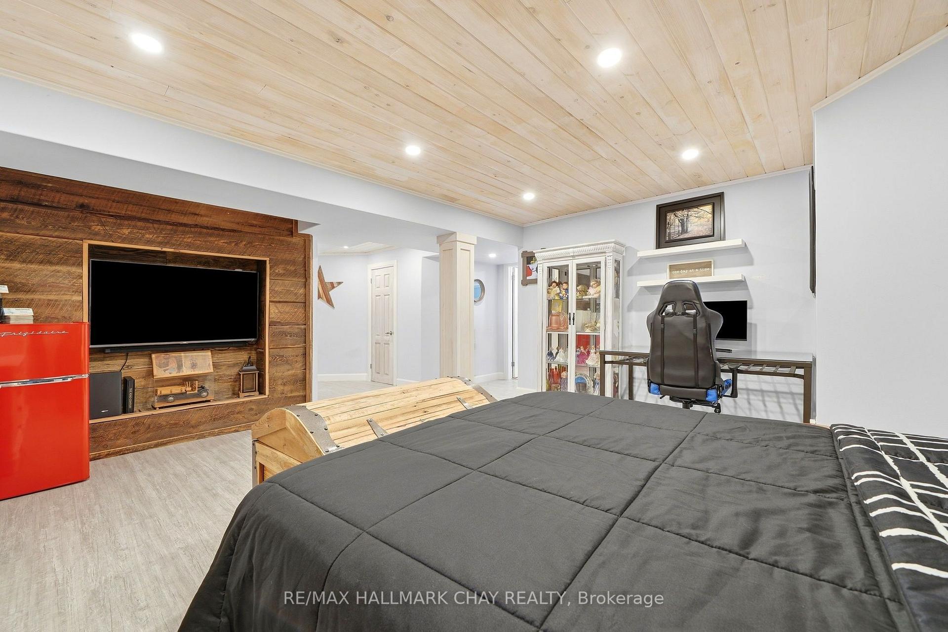 Photo 33 of 427 Haines Street, New Tecumseth, Beeton — HOMEH