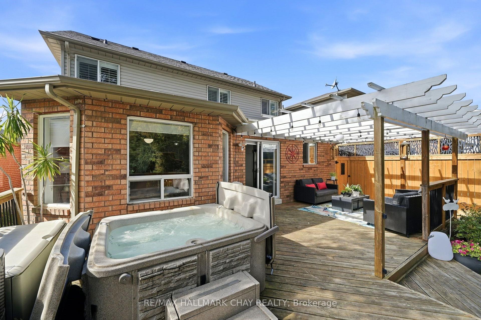 Photo 39 of 427 Haines Street, New Tecumseth, Beeton — HOMEH