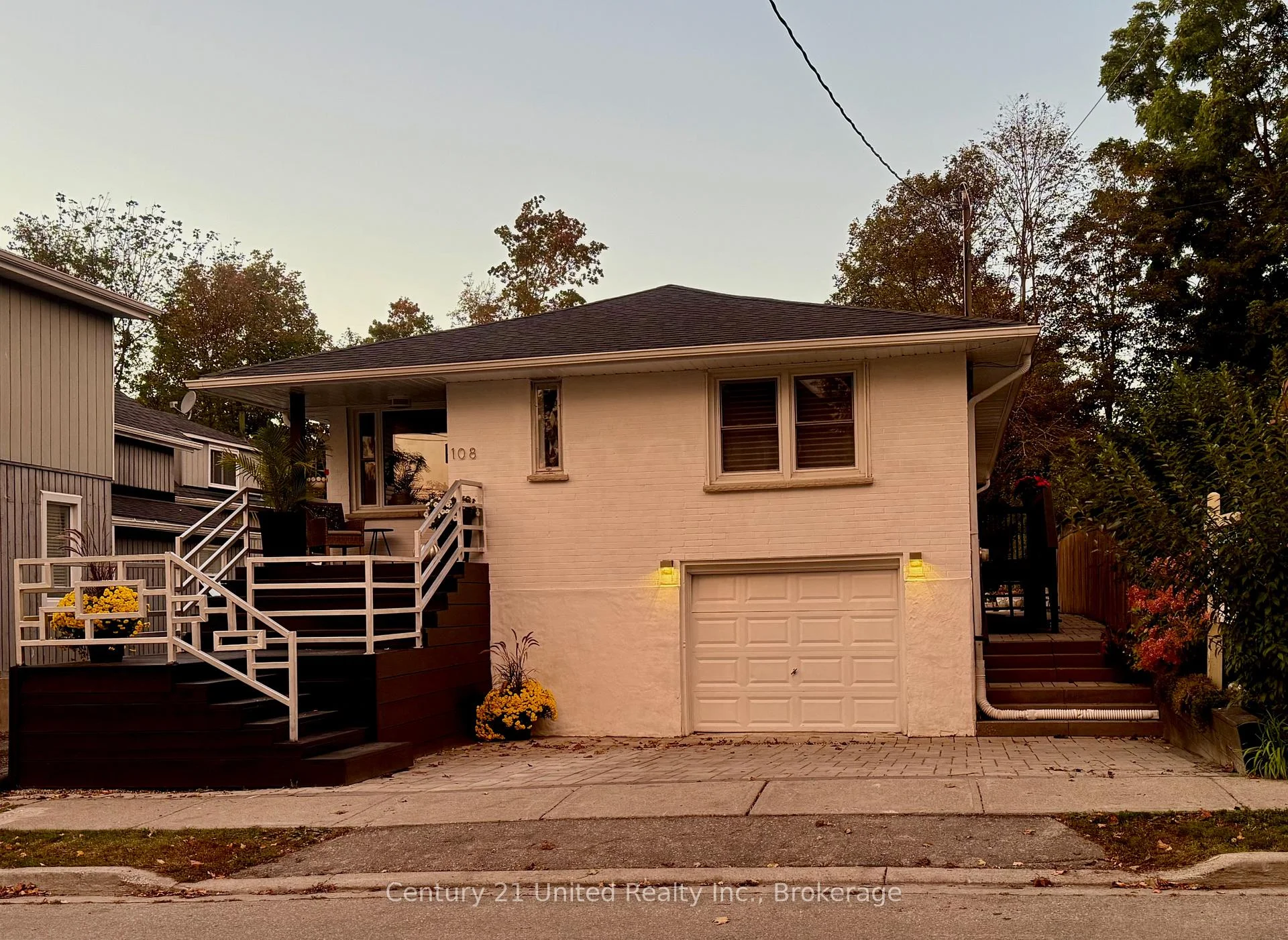 Photo 2 of 108 James Street E, Cobourg — HOMEH