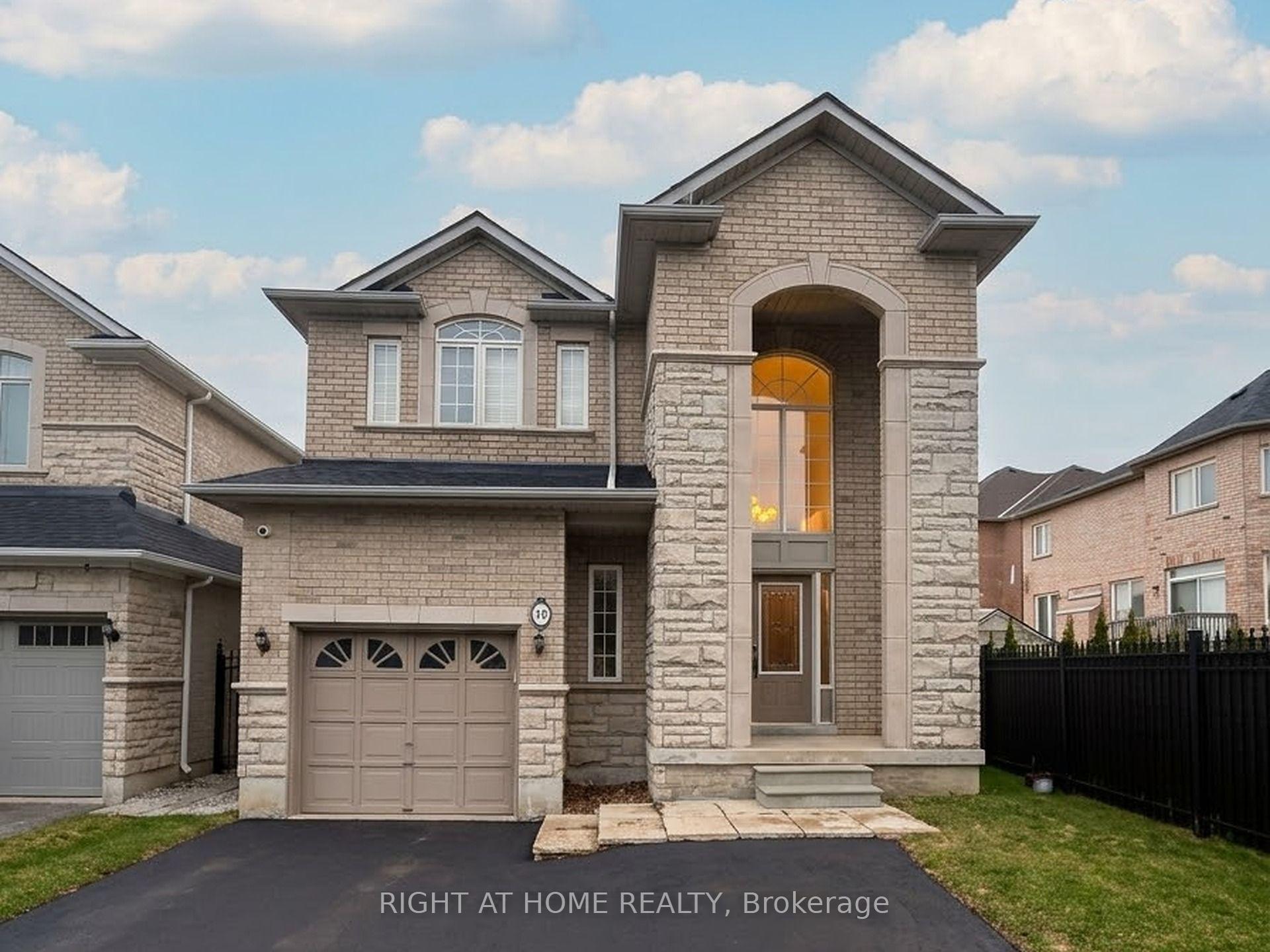 Photo 1 of 10 Edelweiss Avenue, Richmond Hill, Jefferson — HOMEH