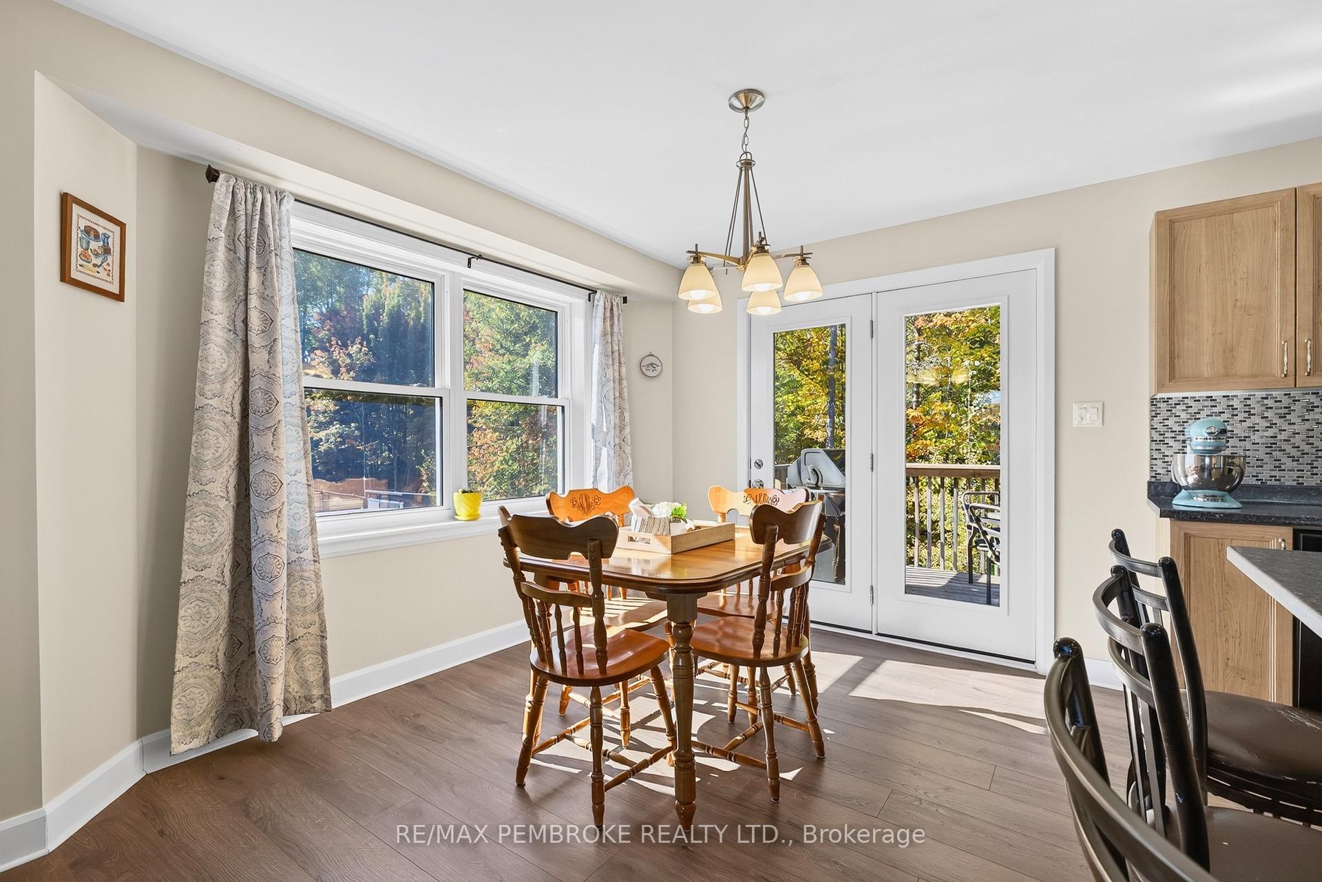 Photo 22 of 46 Terrance Drive, Petawawa, Petawawa — HOMEH