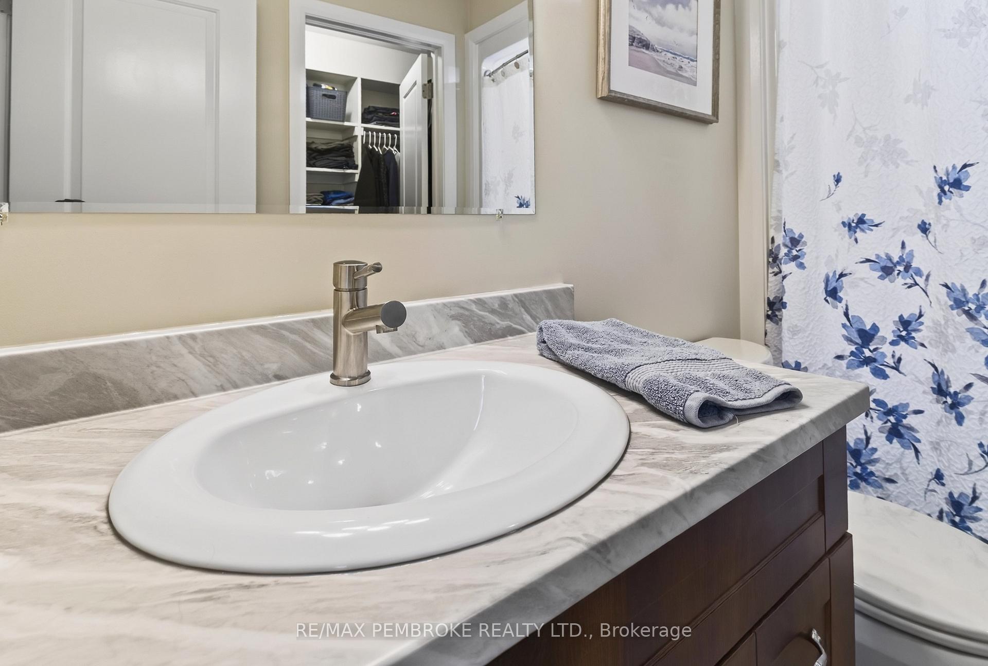Photo 33 of 46 Terrance Drive, Petawawa, Petawawa — HOMEH
