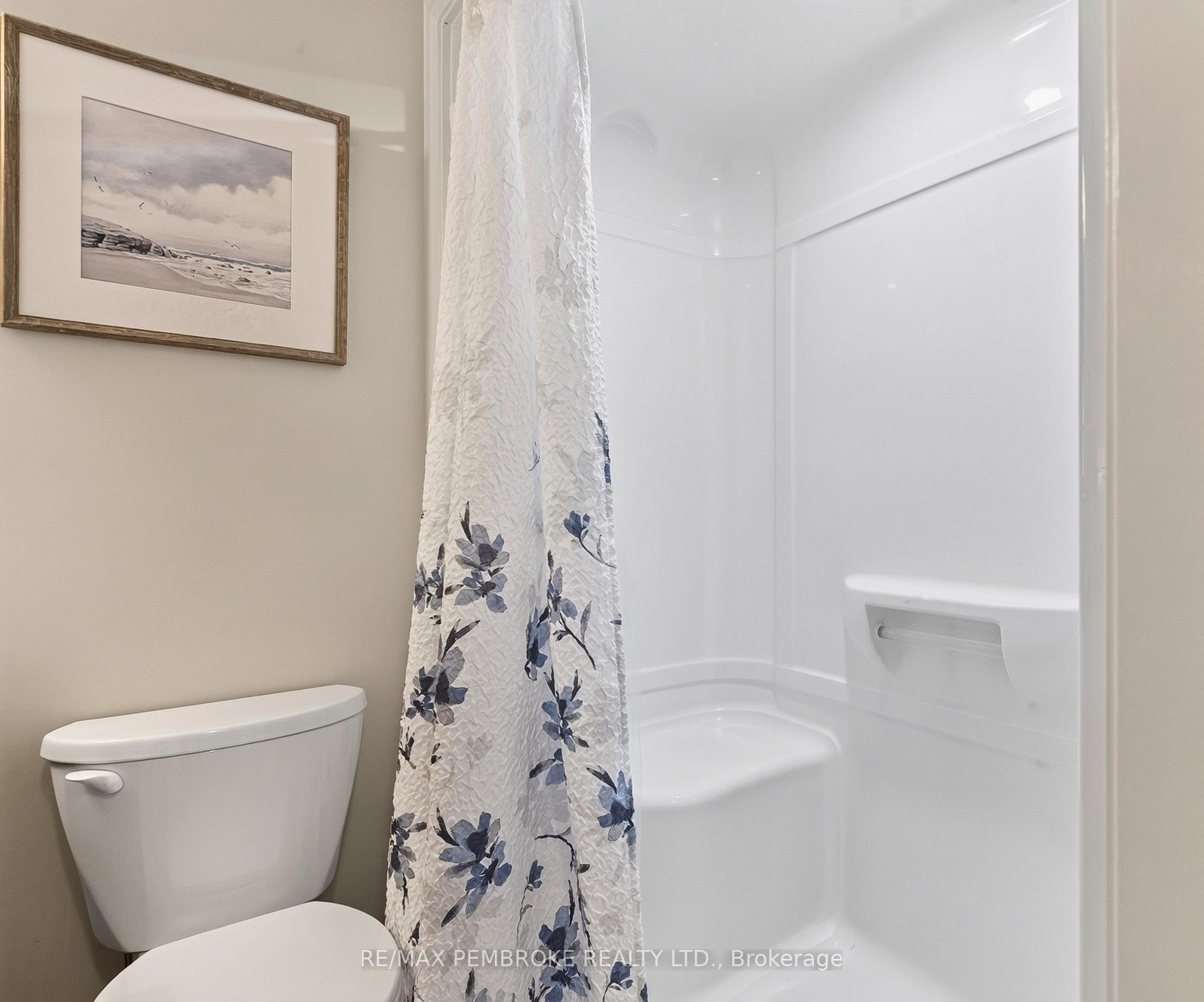 Photo 34 of 46 Terrance Drive, Petawawa, Petawawa — HOMEH