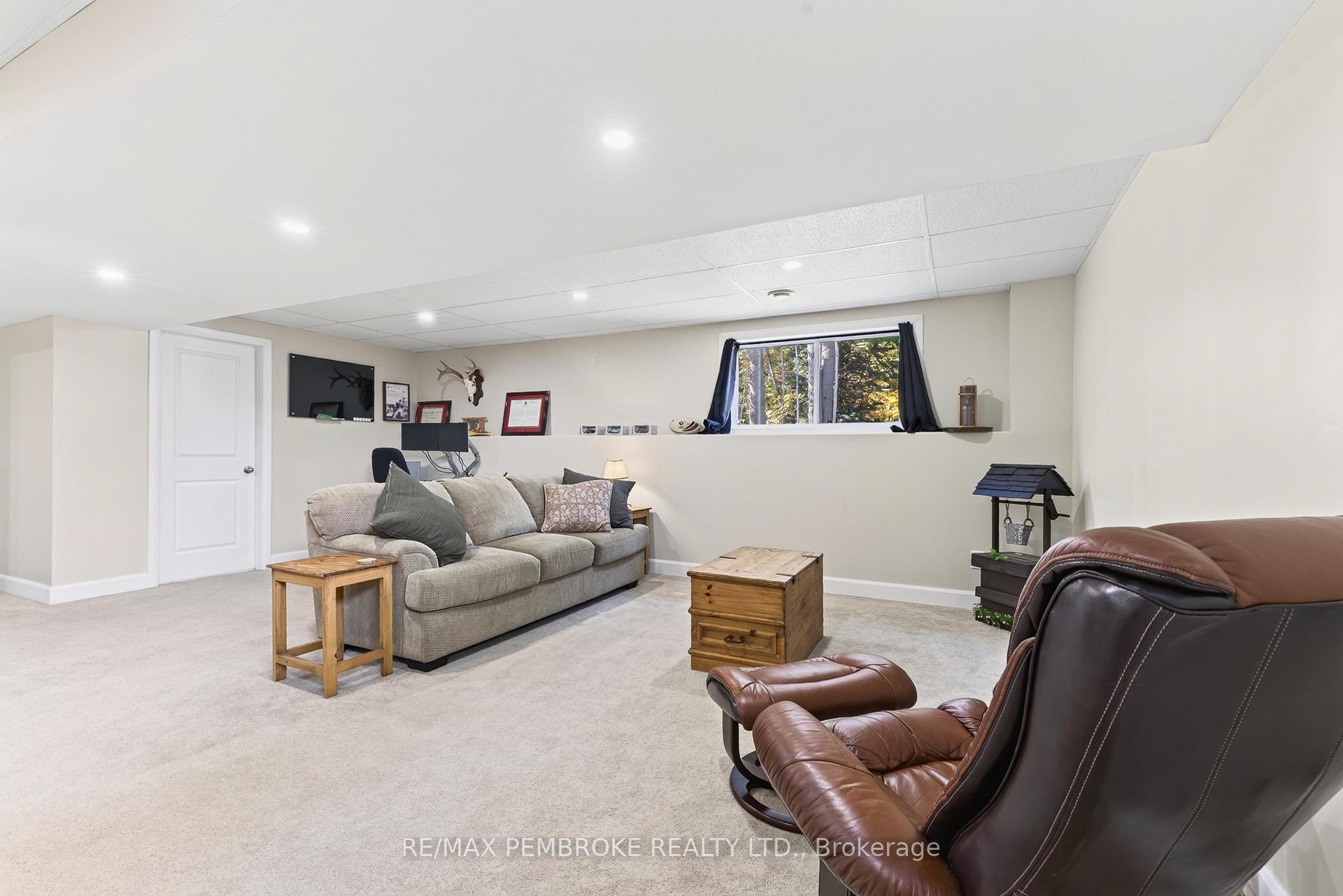 Photo 41 of 46 Terrance Drive, Petawawa, Petawawa — HOMEH