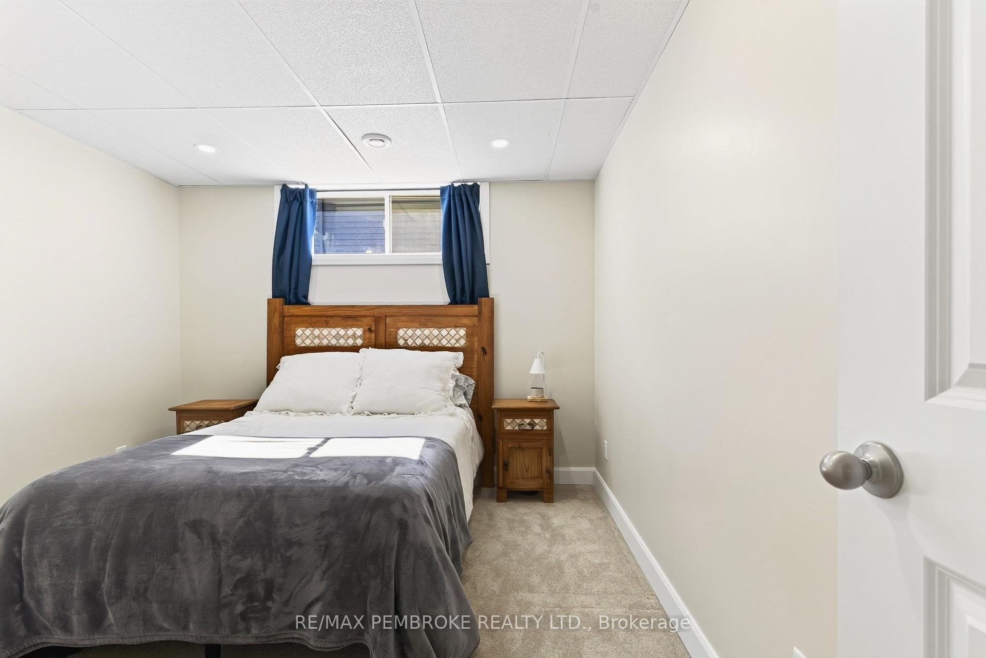 Photo 45 of 46 Terrance Drive, Petawawa, Petawawa — HOMEH
