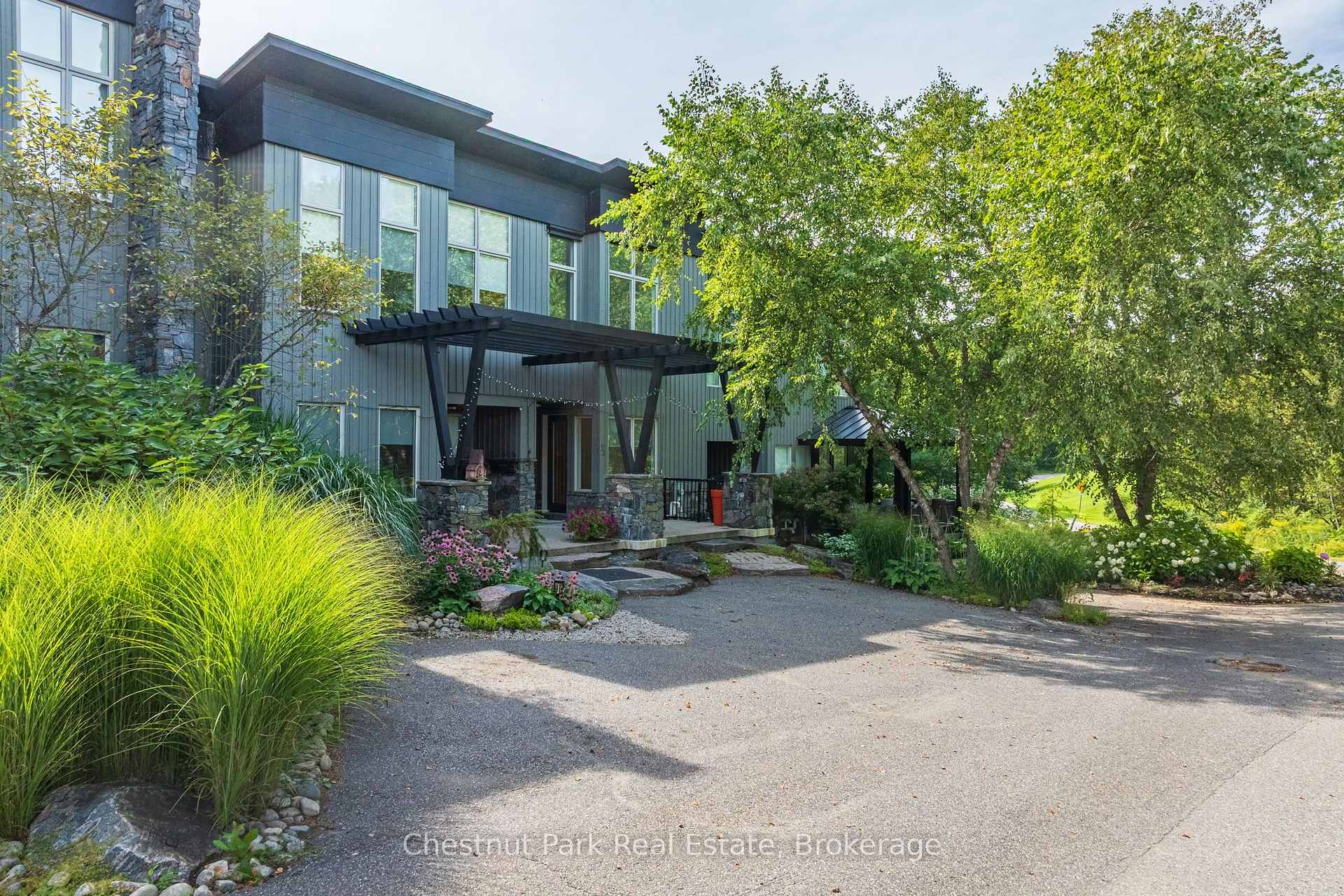 Photo 2 of 62 Carrick Trail, Gravenhurst, Muskoka (S) — HOMEH