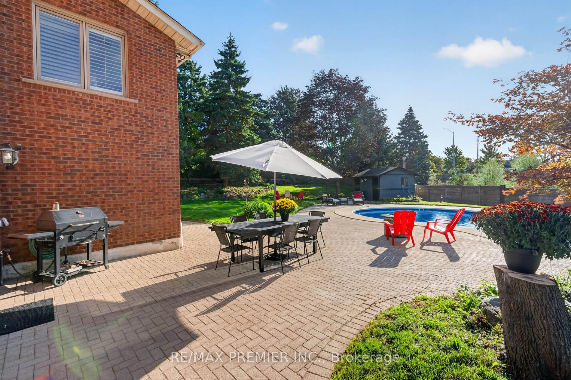 Photo 40 of 35 Yellow Pine Crescent, Vaughan, East Woodbridge — HOMEH