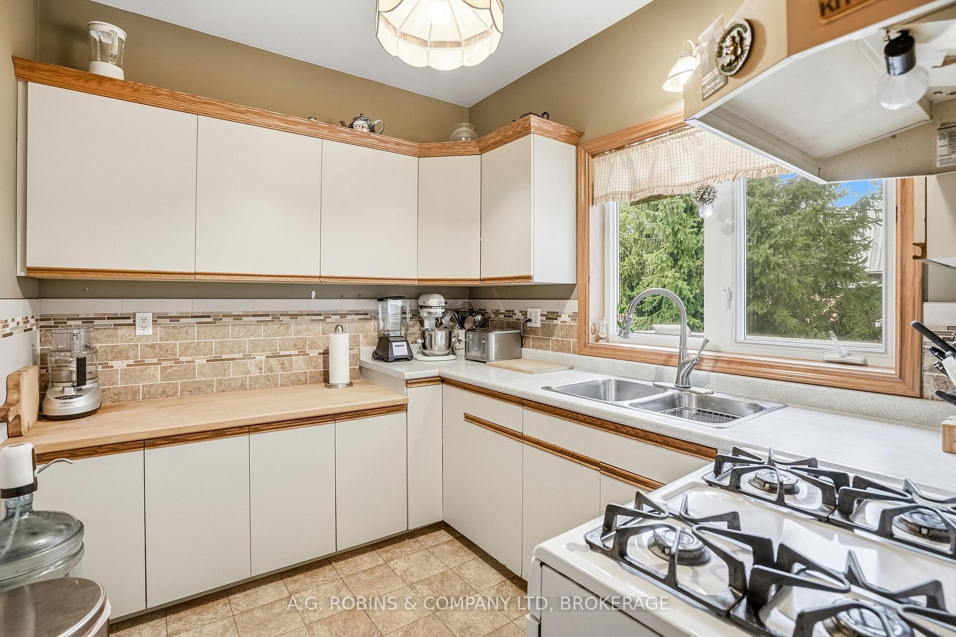 Photo 36 of 11573 3 Highway, Wainfleet, Marshville/Winger — HOMEH