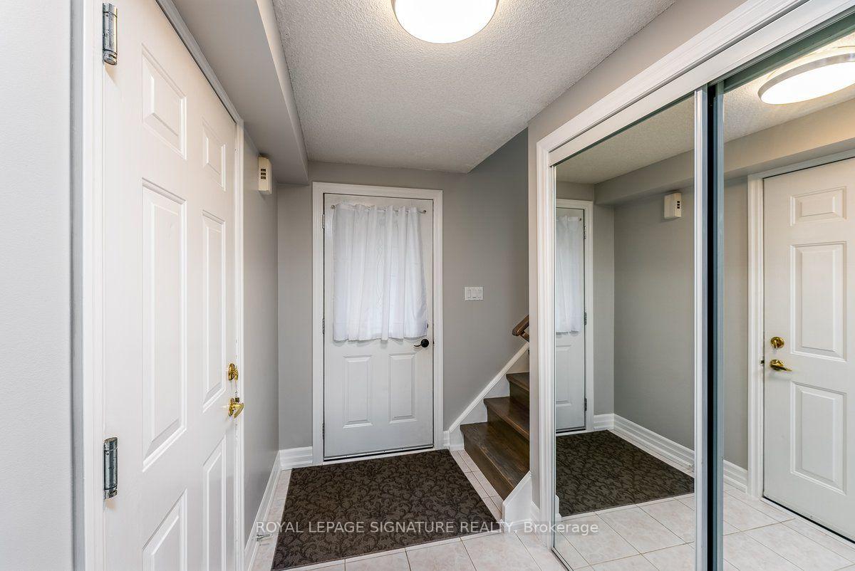 Photo 5 of 215 Turnbridge Road, Barrie, Georgian Drive — HOMEH