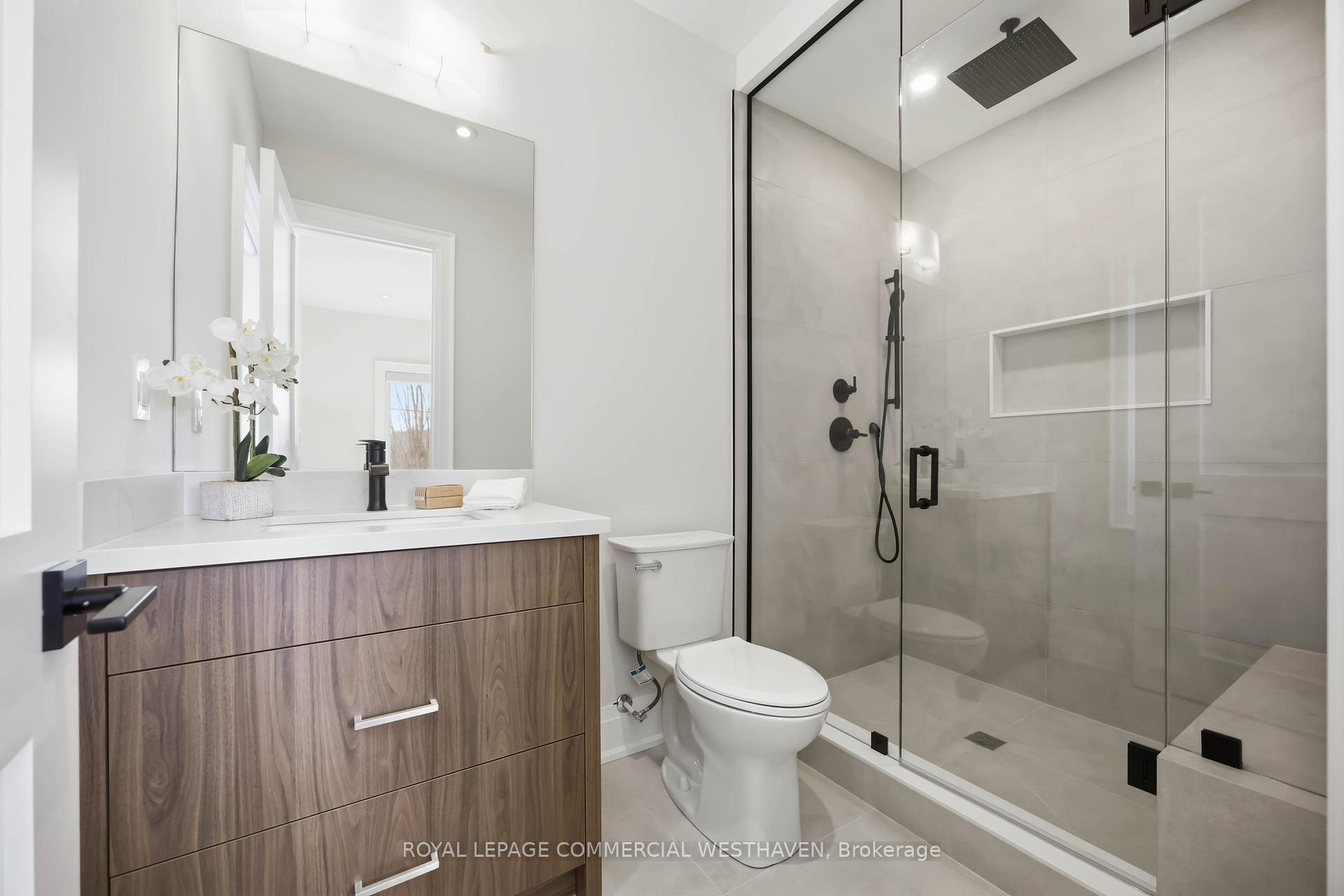 Photo 15 of 98 Charleswood Drive, North York, Clanton Park — HOMEH