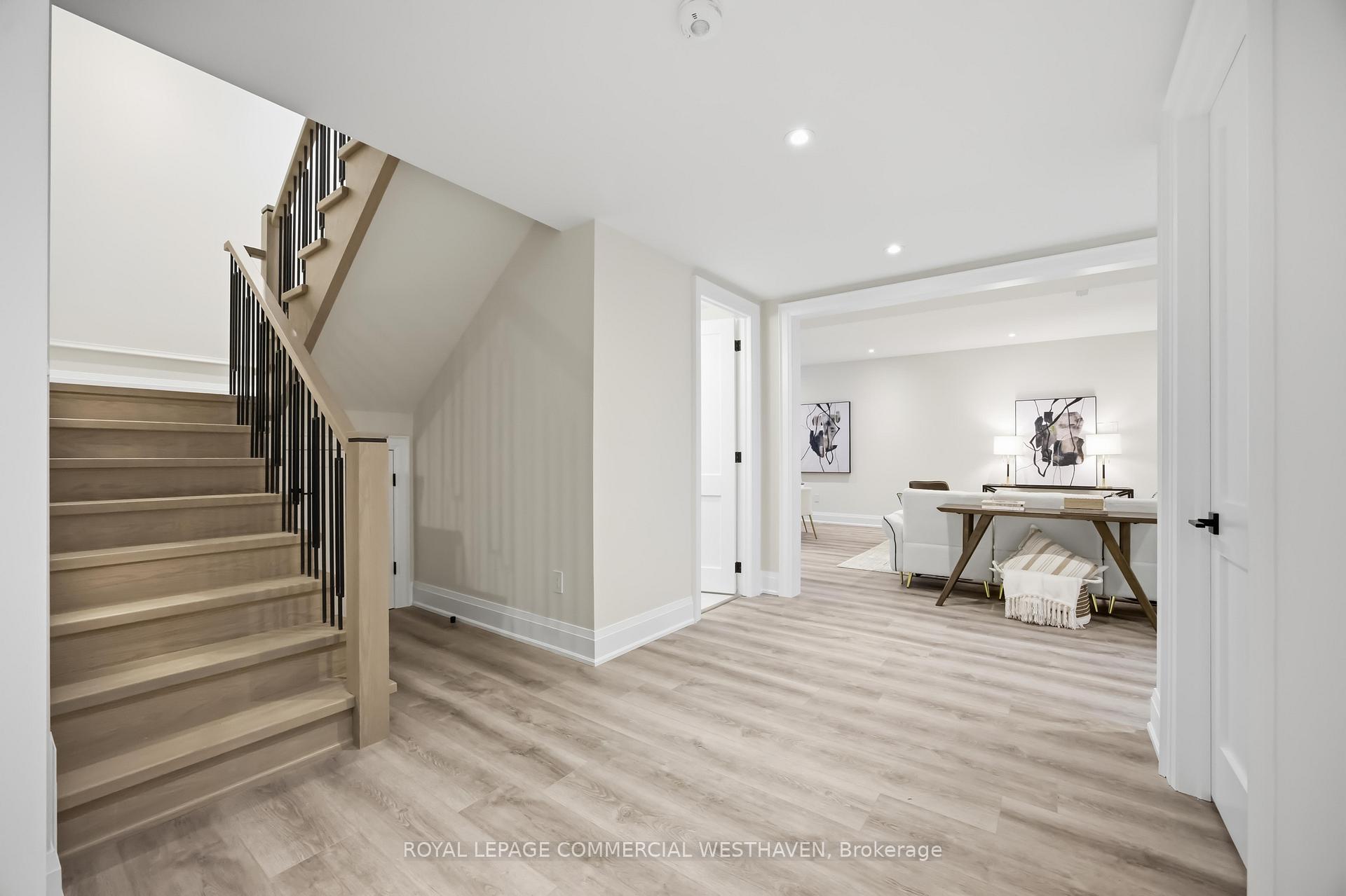 Photo 21 of 98 Charleswood Drive, North York, Clanton Park — HOMEH