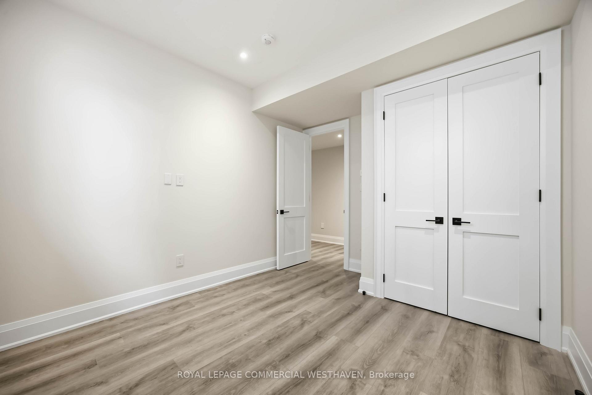 Photo 24 of 98 Charleswood Drive, North York, Clanton Park — HOMEH