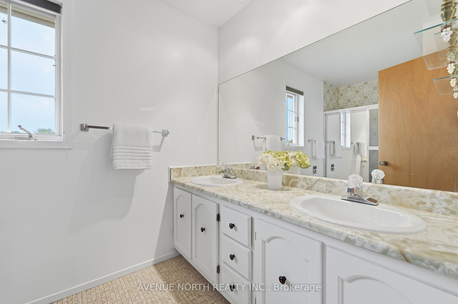 Photo 31 of 1283 Surrey Avenue, Ottawa, Ellwood — HOMEH
