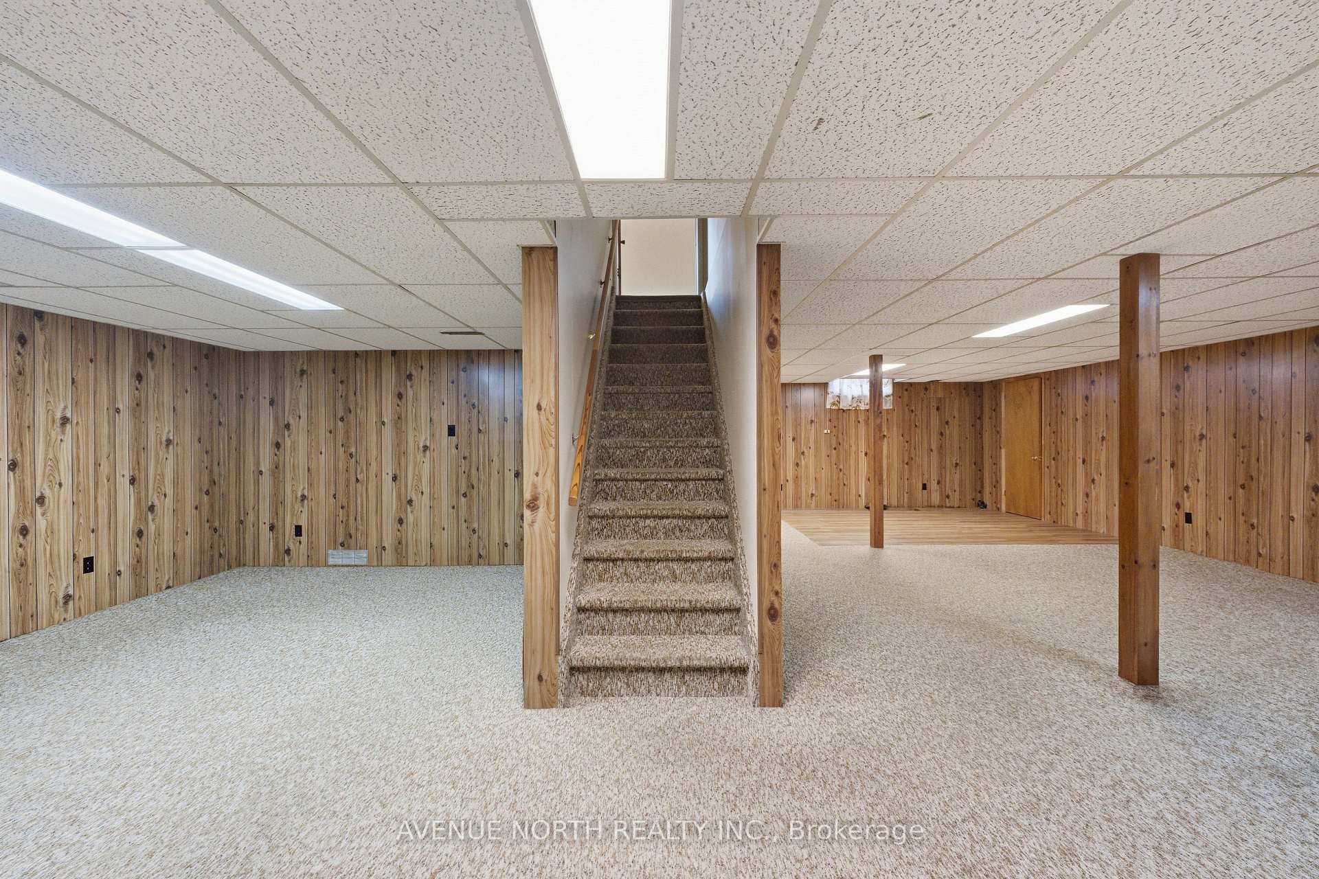 Photo 33 of 1283 Surrey Avenue, Ottawa, Ellwood — HOMEH