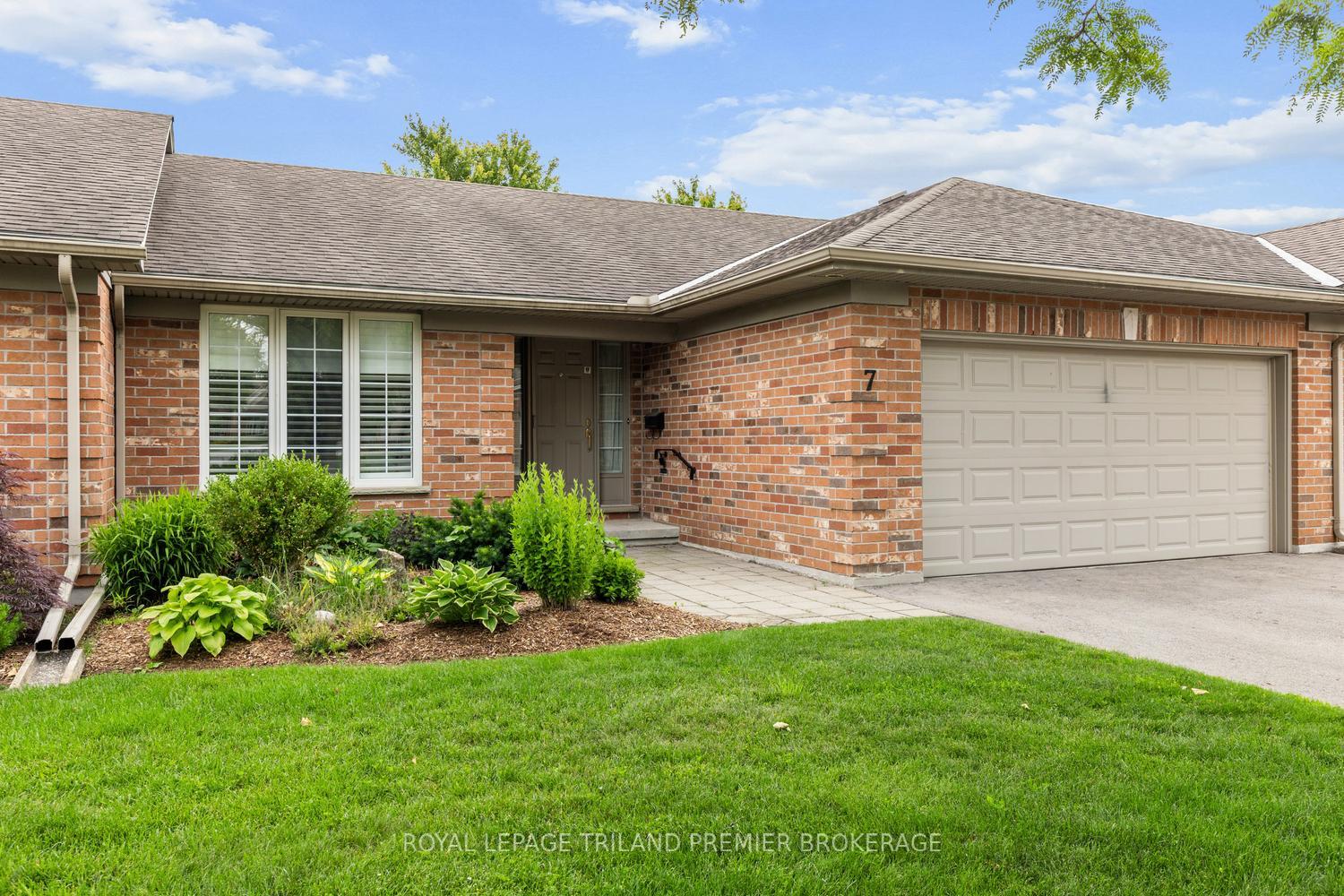 Photo of Unit 7, 1755 Louise Boulevard