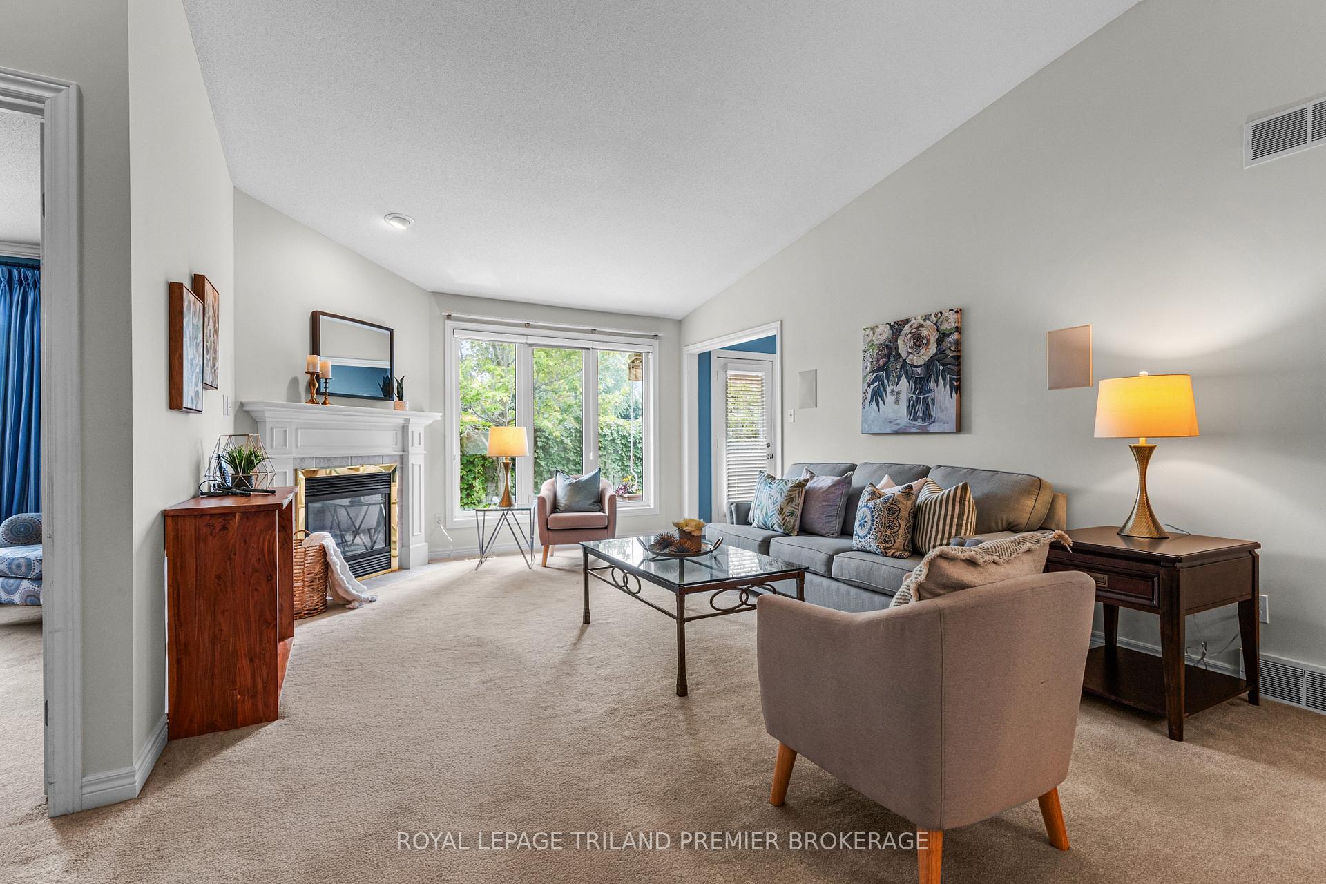 Photo 6 of Unit 7, 1755 Louise Boulevard, London, North R — HOMEH
