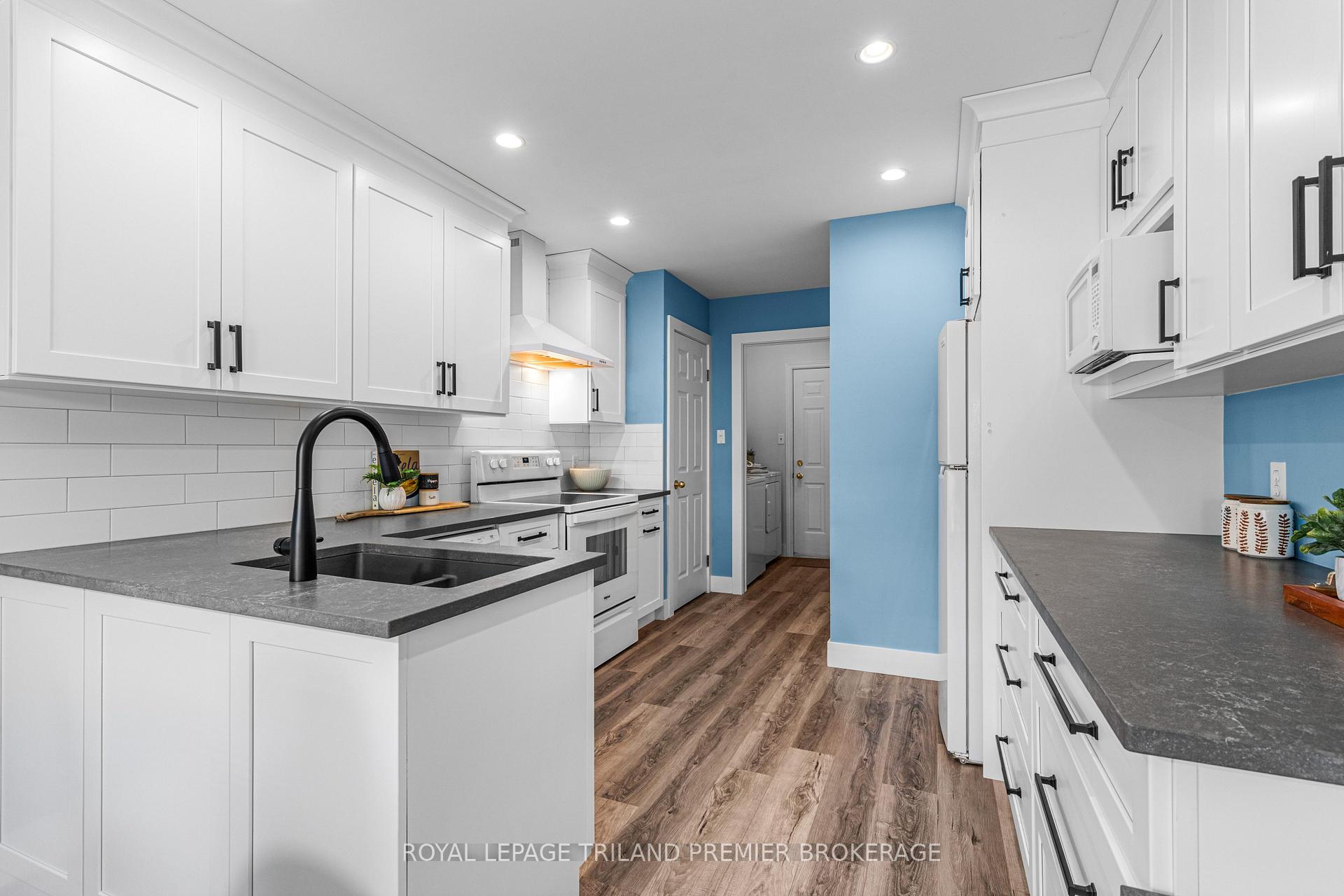 Photo 13 of Unit 7, 1755 Louise Boulevard, London, North R — HOMEH