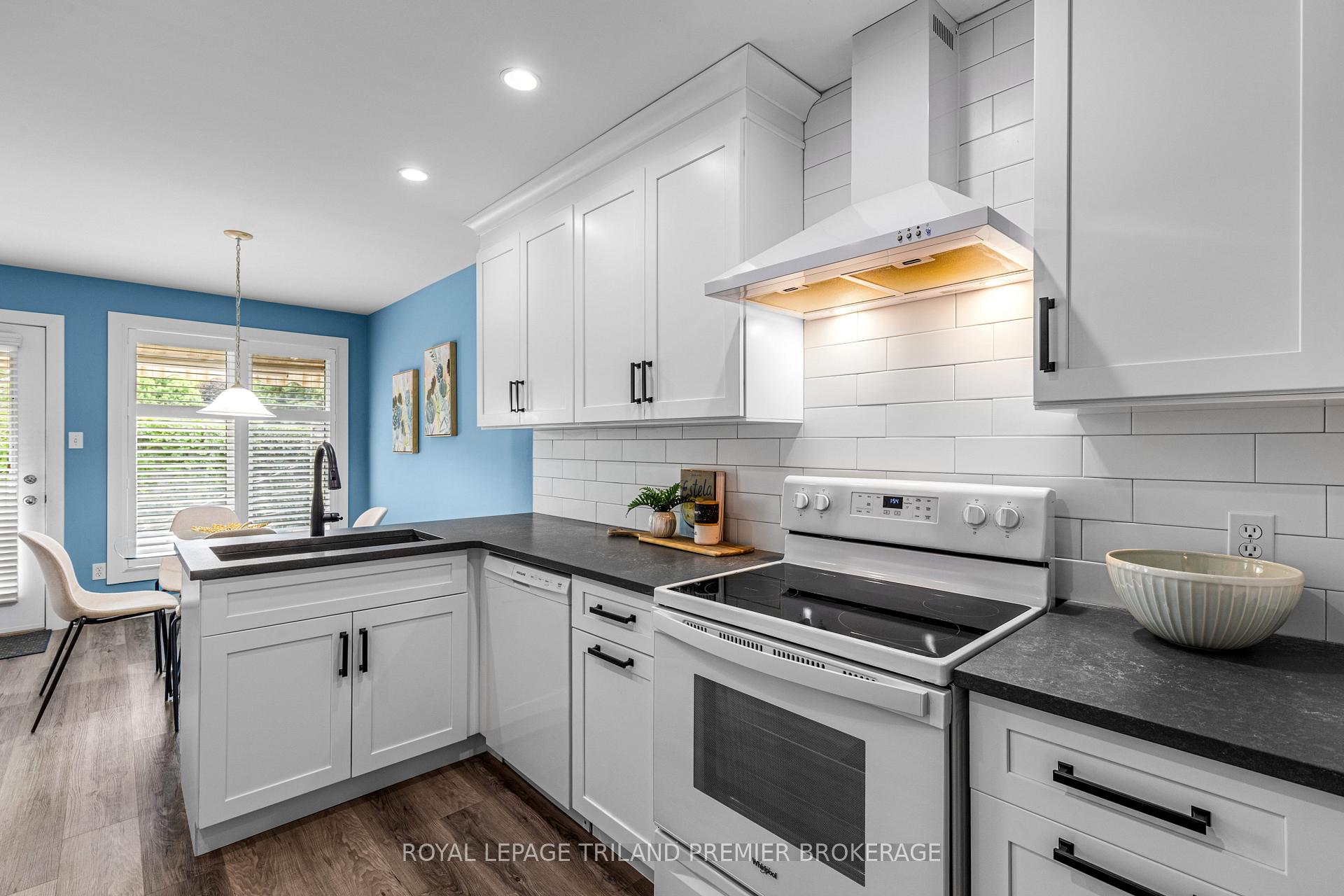 Photo 16 of Unit 7, 1755 Louise Boulevard, London, North R — HOMEH