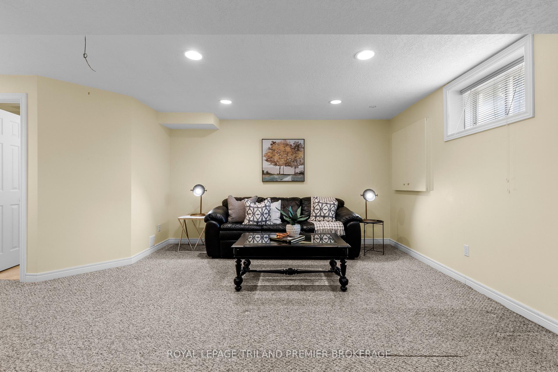 Photo 26 of Unit 7, 1755 Louise Boulevard, London, North R — HOMEH